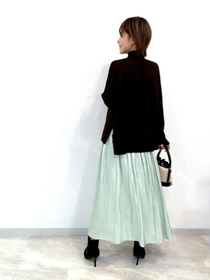 サテンギャザーロングスカート