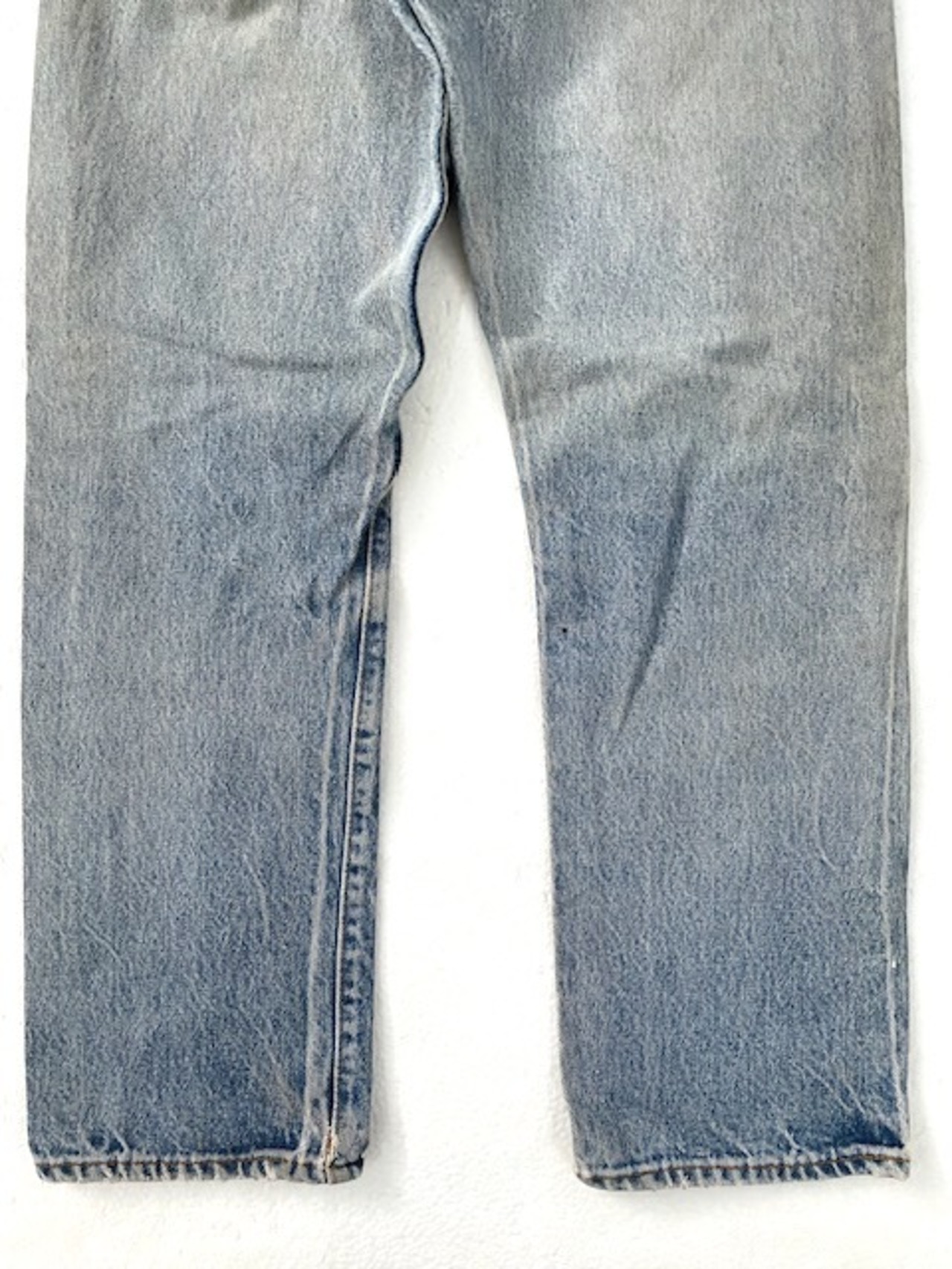 M-209  リーバイス Levis501レギュラー古着 1982年代初期　米国製刻印532　  W70cm(ぐるり） 股下 66cm