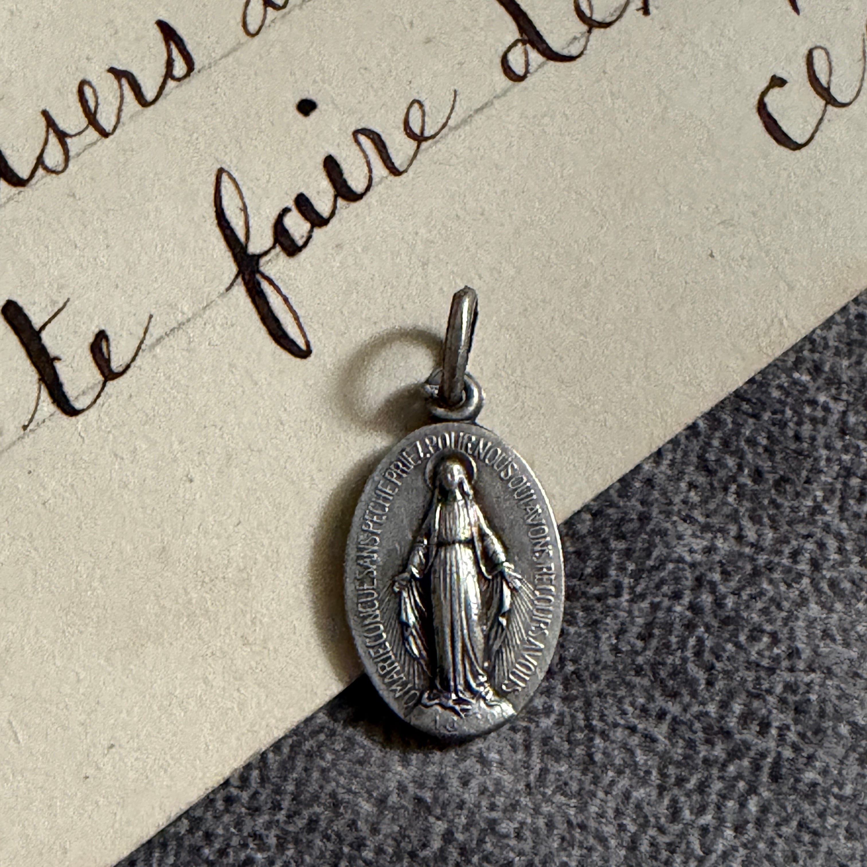 不思議のメダイ | Antique medaille Mary