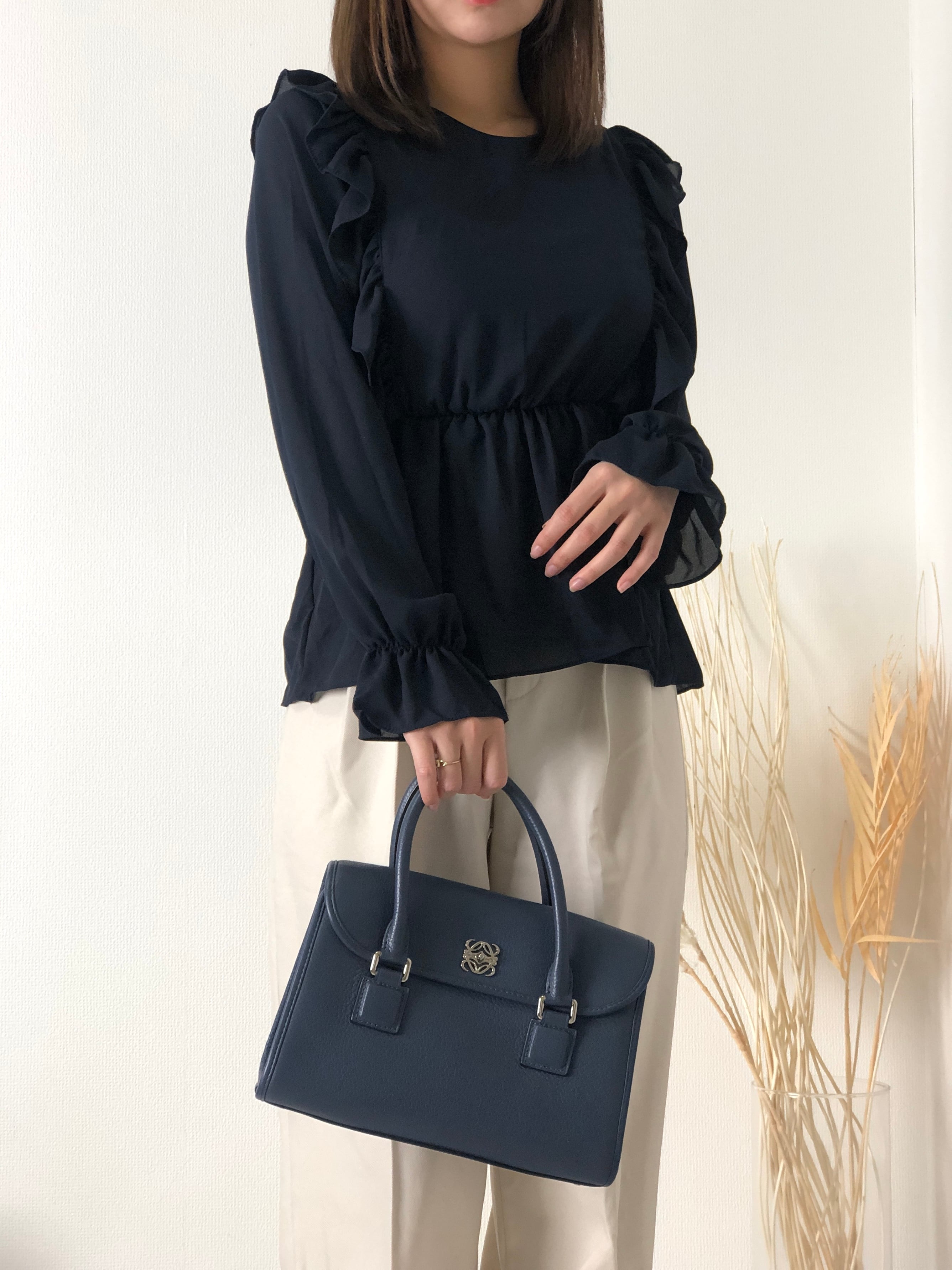 日本直送 名牌中古包 】LOEWE ロエベ アナグラム レザー アラモ 28