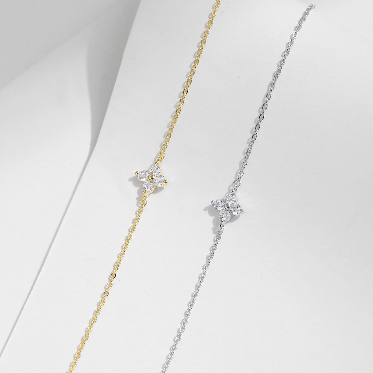 花型シルバーブレスレット ダイヤモンド風　クローバー Anujewel-女性用の4つのリーフクローバーブレスレット,女性用の