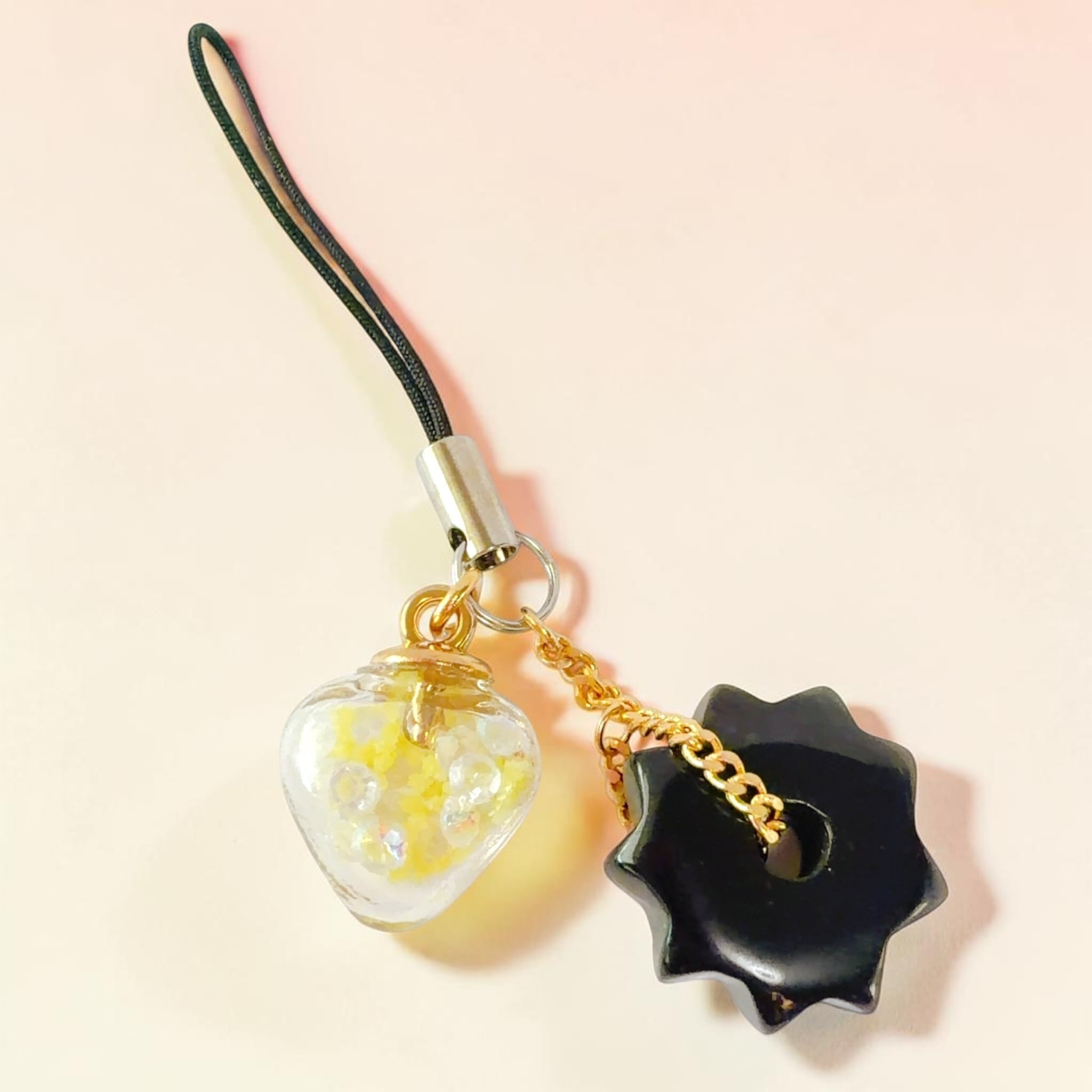 【マダム】タイのお守りプラクルアン！彼岸島VER!恋愛＆金運UP！ Amazon.co.jp: タイのお守りプラクルアン！九尾の狐！恋愛、良縁、金運