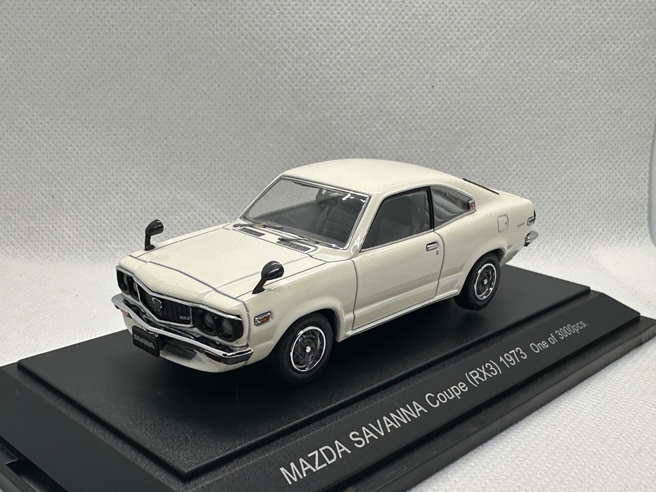 【エブロ】 1/43  マツダ サバンナクーペ RX3(ホワイト) 買取品