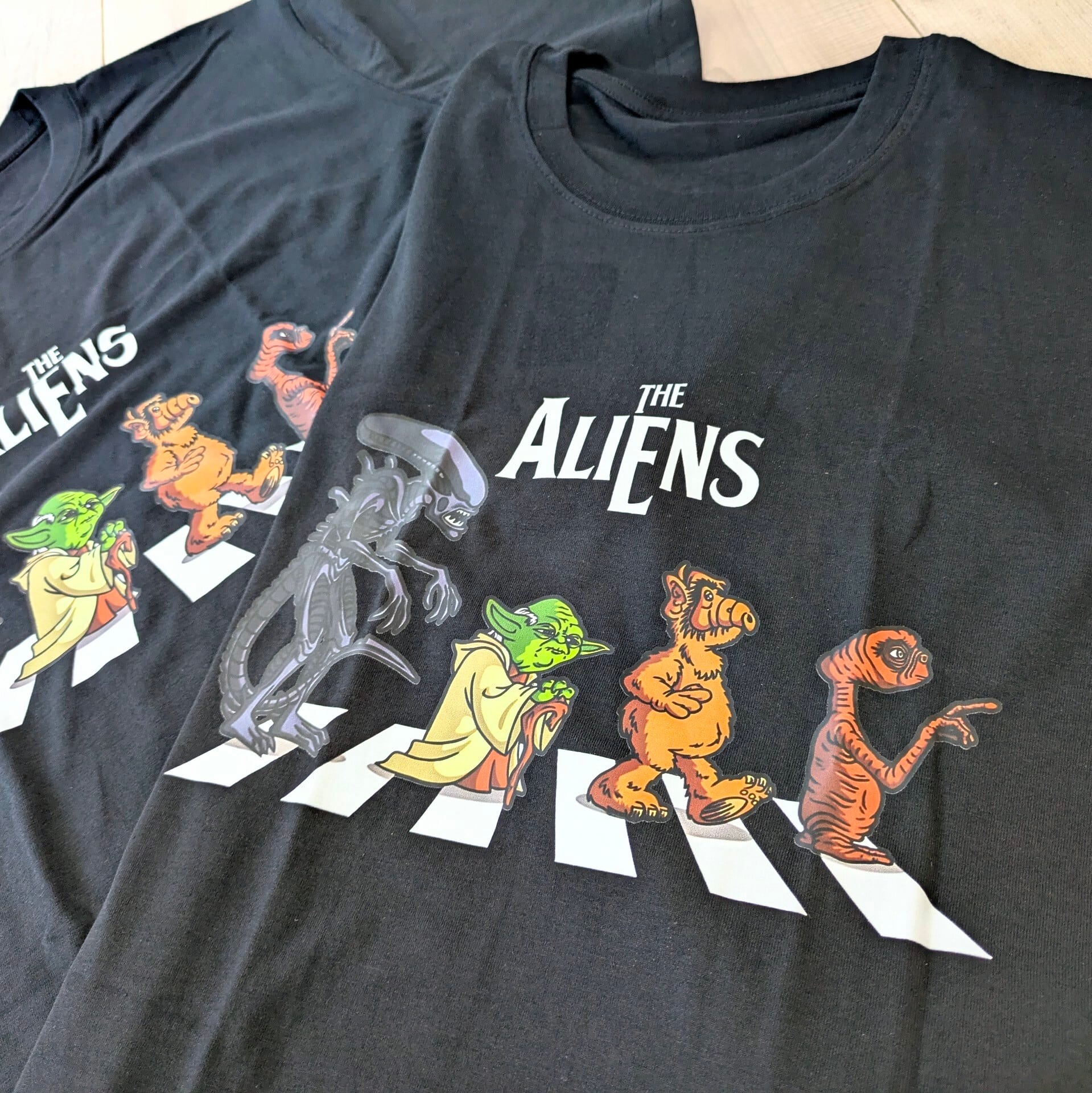 【 THE ALIENS / エイリアンズ 】Abbey Road / アビーロード / アビイ・ロード / 映画Tシャツ / 80'90' MOVIE / Tシャツ〚アメリカン雑貨 アメトイ〛