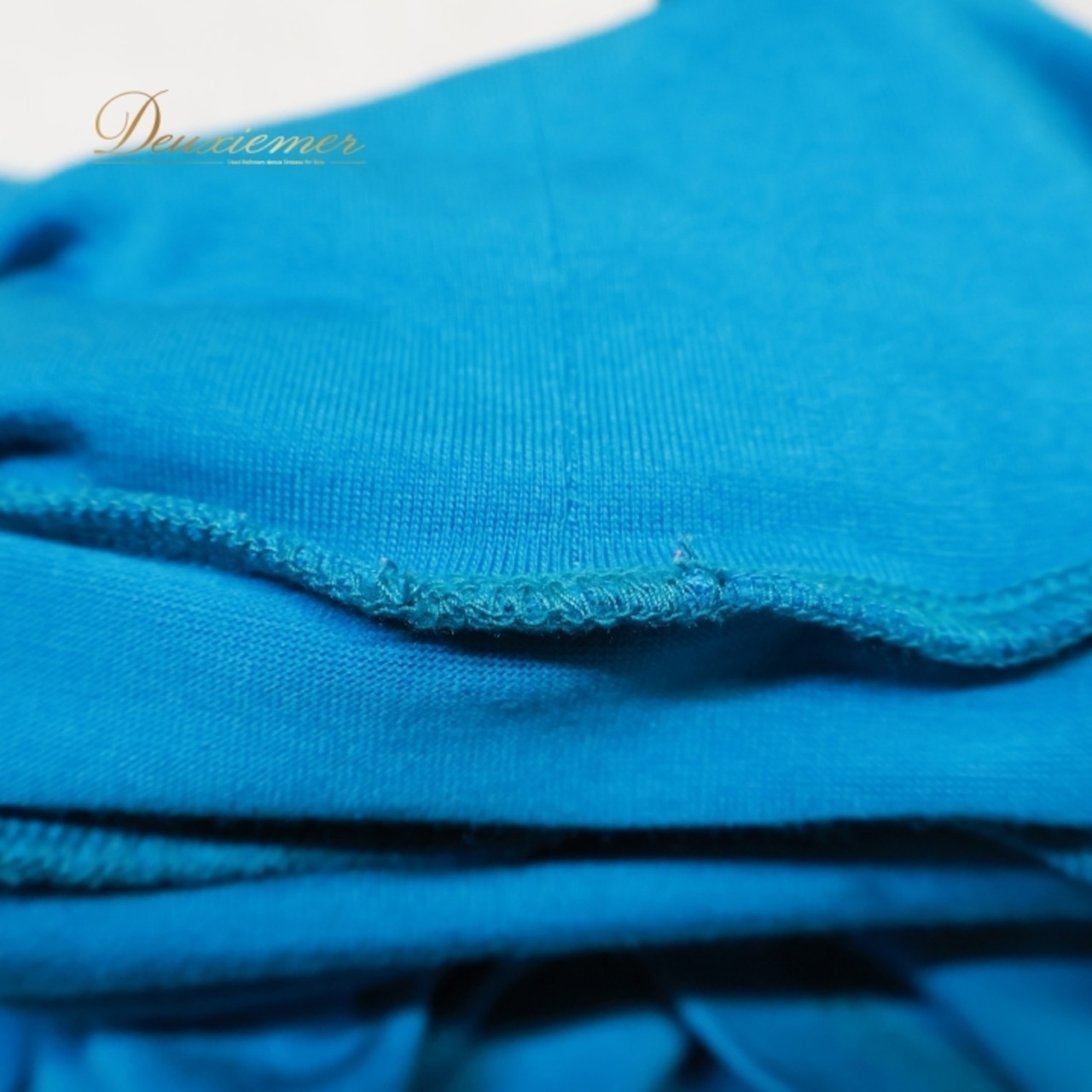 レディース トクコプルミエヴォル TOKUKO 1er VOL ブルー系 トップス ブラウス 無地 シンプル 伸縮 ストレッチ 長袖 ハイネック タートルネック 日本製 カジュアル 普段着 お出かけ 鮮やか 柔らかい生地