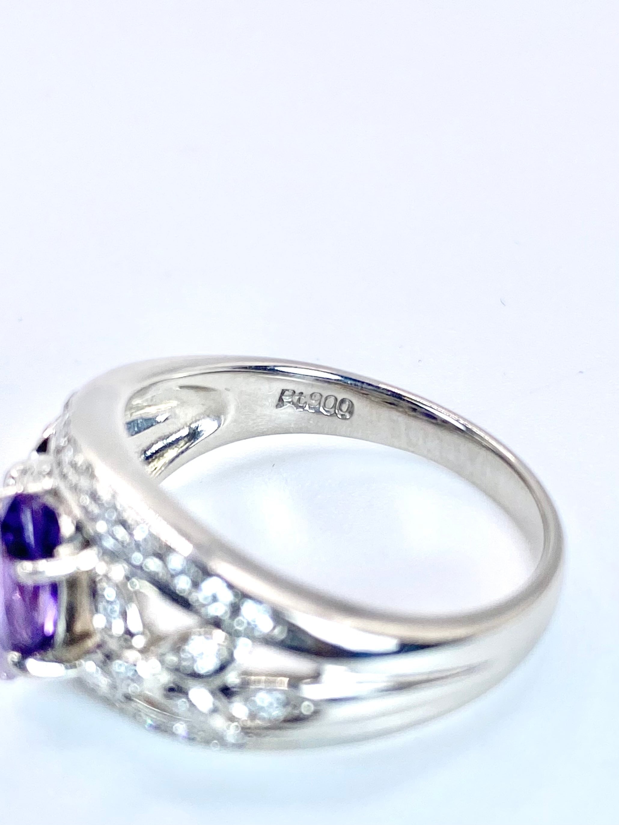 バイオレットサファイア 1.23ct / ダイヤモンド 計0.27ct Pt900 リング