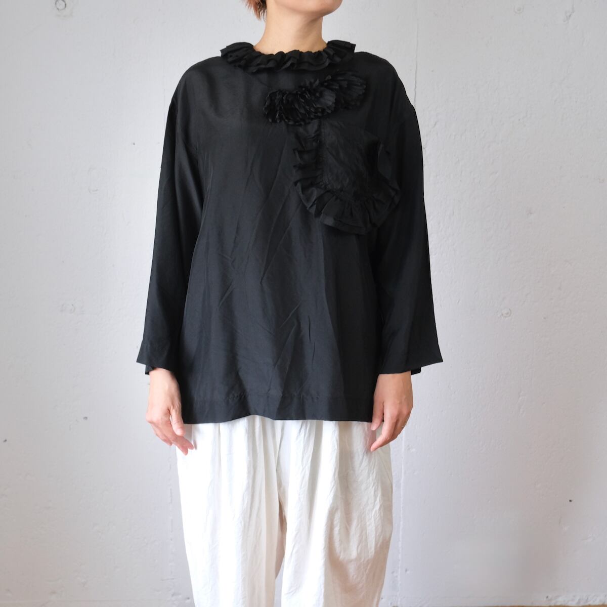 TOWAVASE (トワヴァーズ) Volant /blouse シルクフリルプル