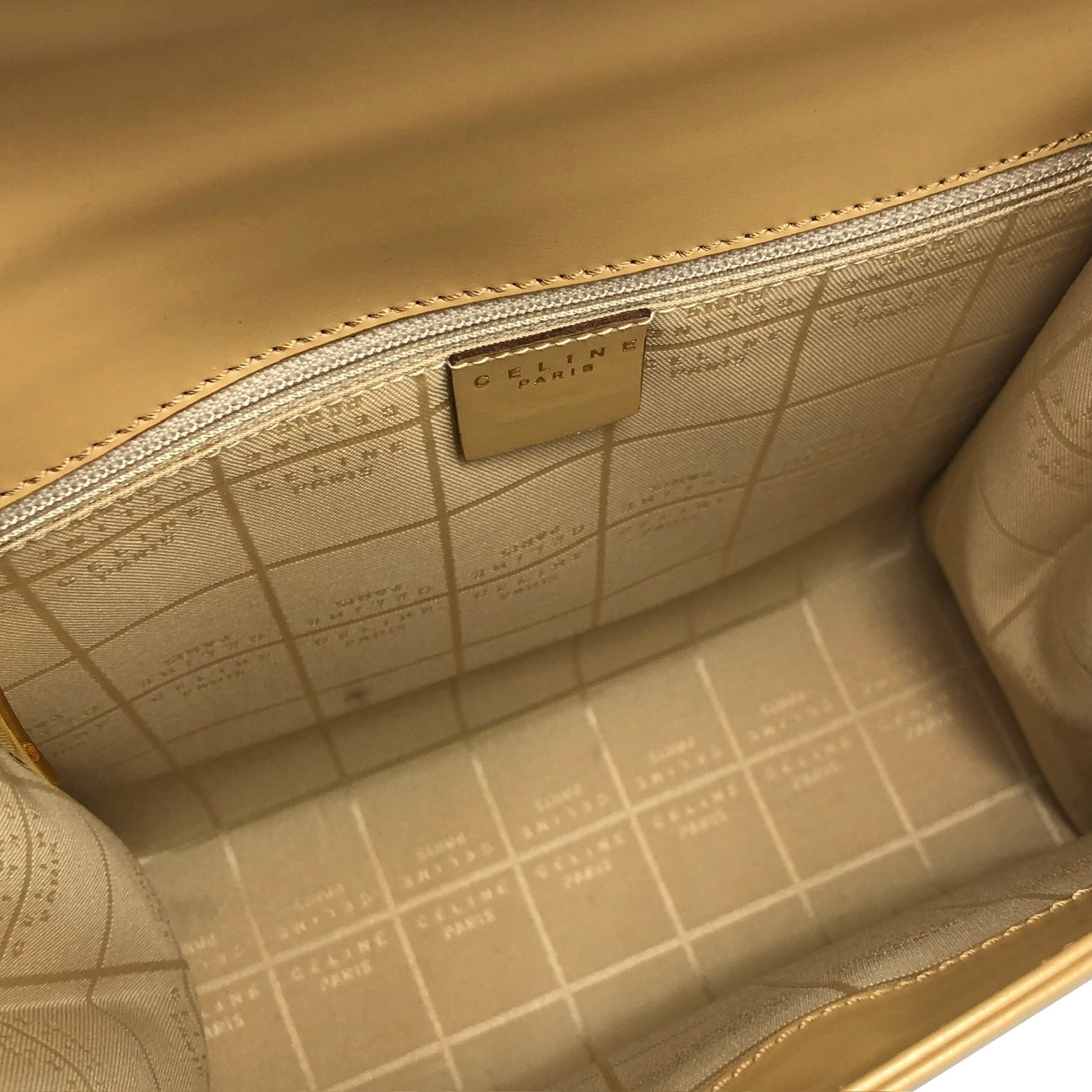 CELINE セリーヌ トグルチェーン ガンチーニ レザー CELINE セリーヌ トグルチェーン ガンチーニ レザー