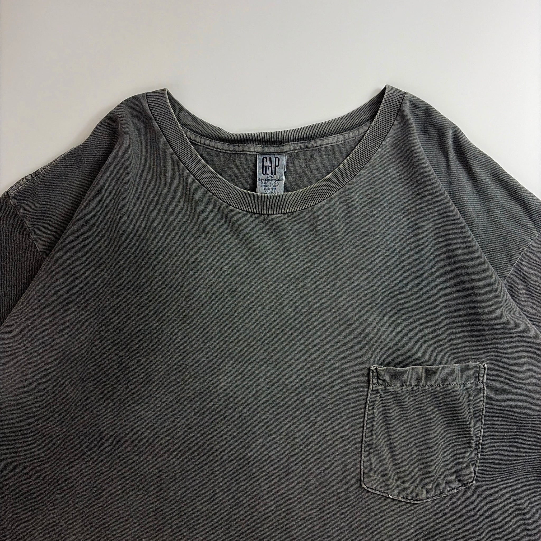 00s GAP Pocket Tee