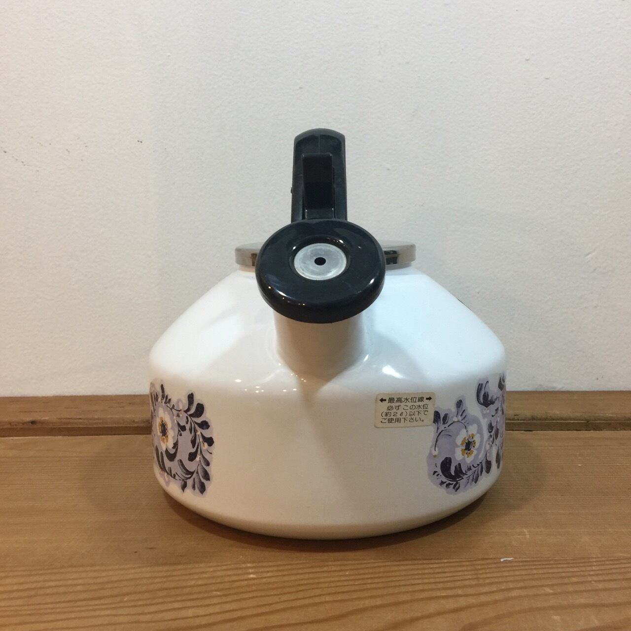 北欧風柄 ホーローケトル ハニーウェア TRIGGER 花柄 2.6ℓ 昭和レトロ