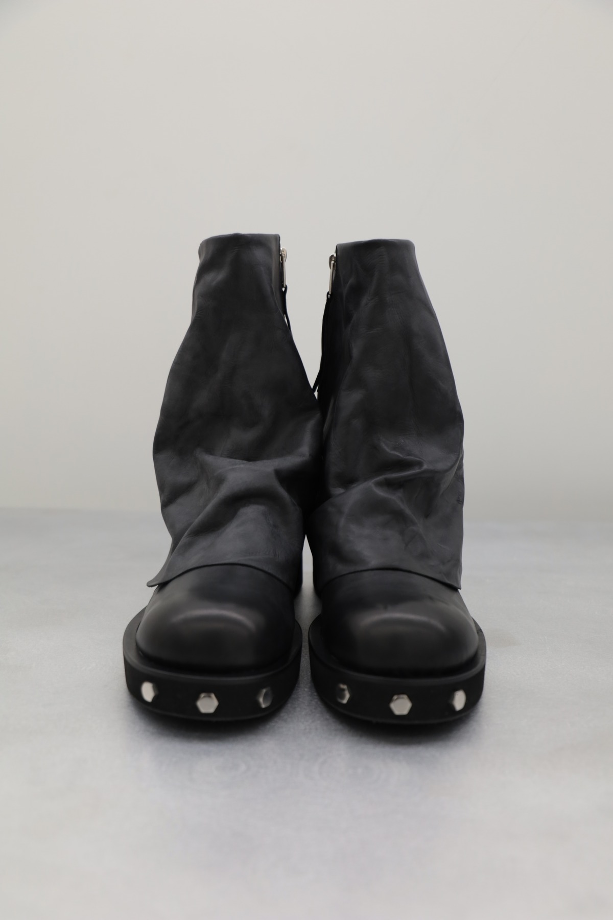 CHARCOAL ASTRO LAYERED BOOTS | OUAT