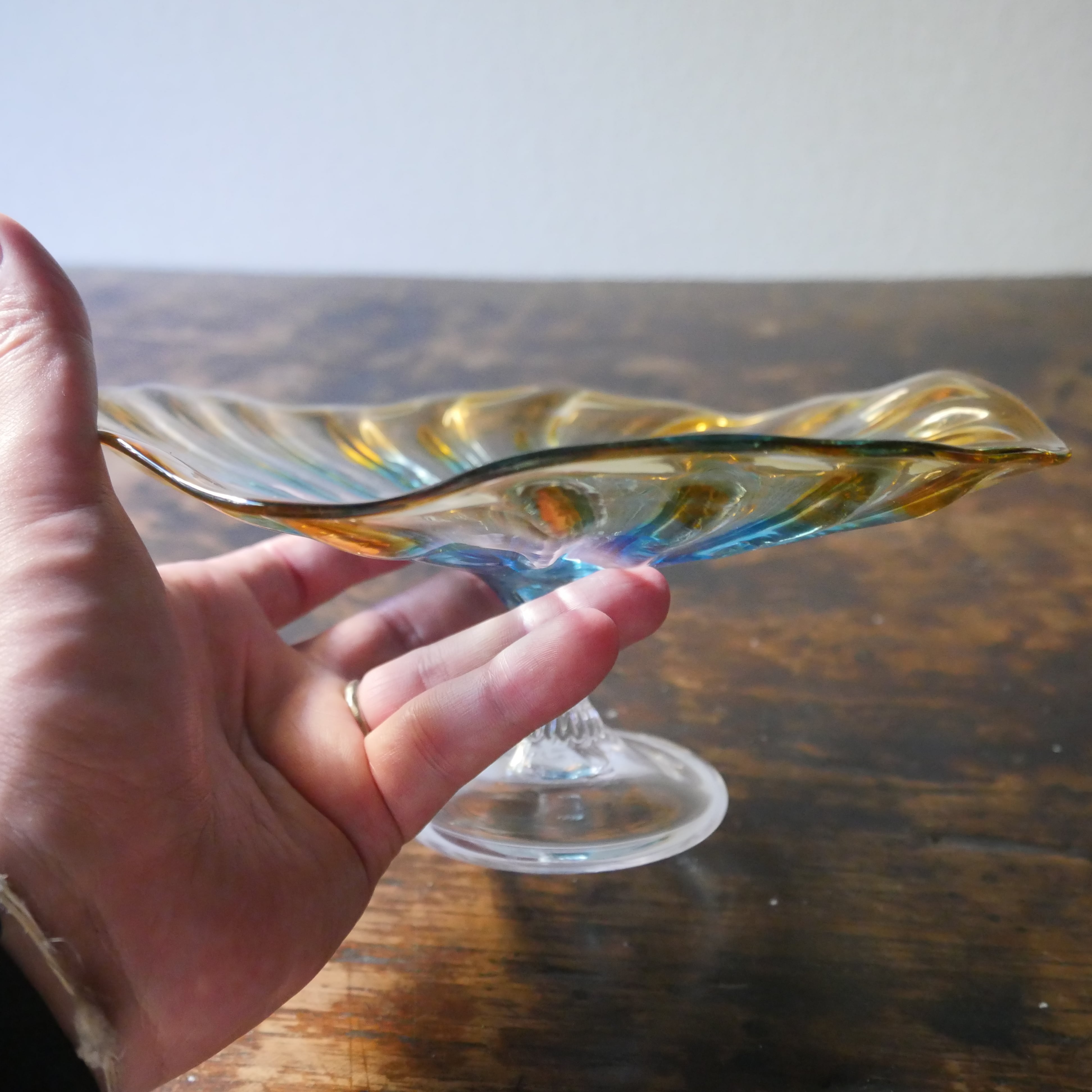 25秋】コンポート(高さ 9 cm) ガラス グラデーション ブルーアンバー