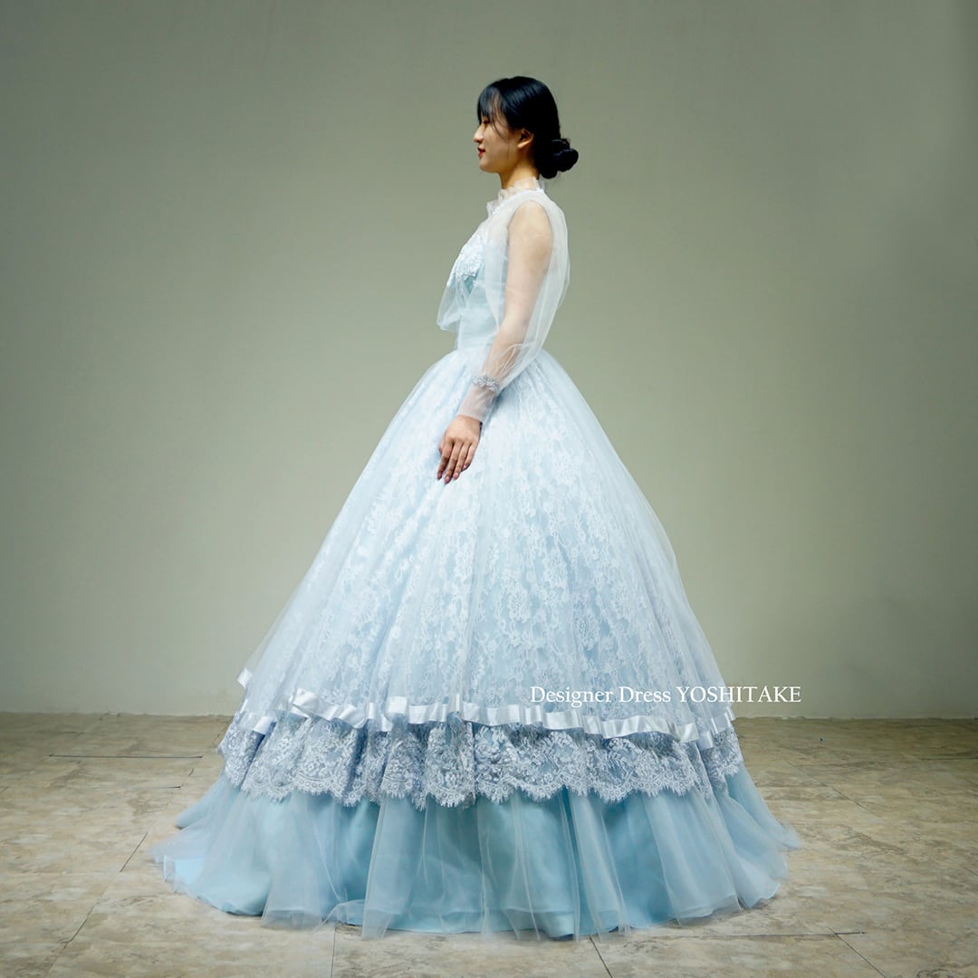 オーダー制作】ウエディングドレス(無料パニエ) 透け感ブルー長袖に