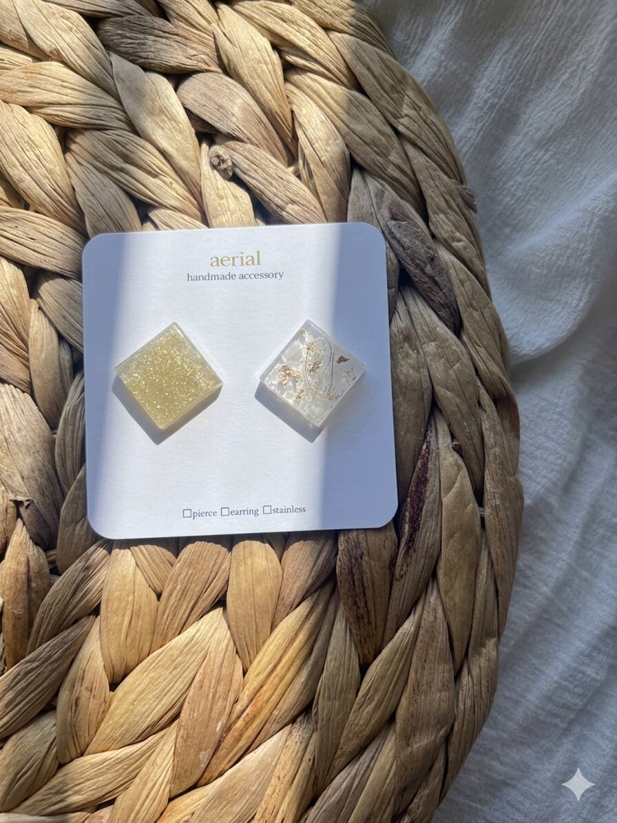 雪灯｜淡色きらめきアクセサリー ピアス / イヤリング