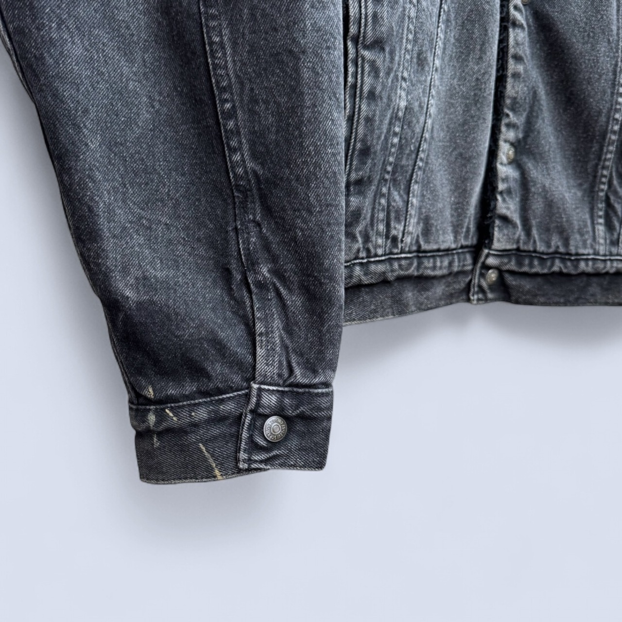 LEVI'S BLACK SHERPA TRUCKER JACKET