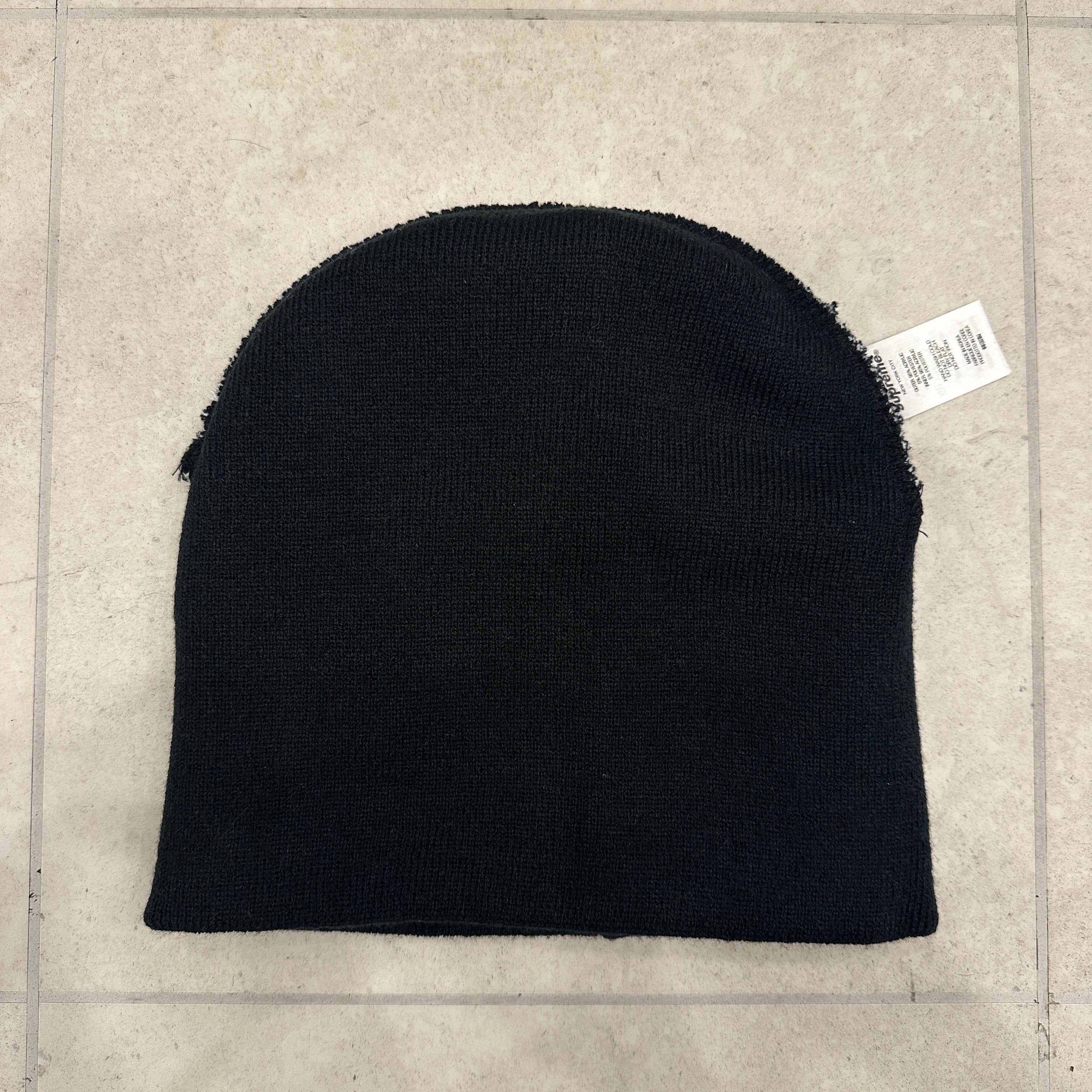 SUPREME THRASHER CROSS CUFFLESS BEANIE BLACK ⑧ | safarionline