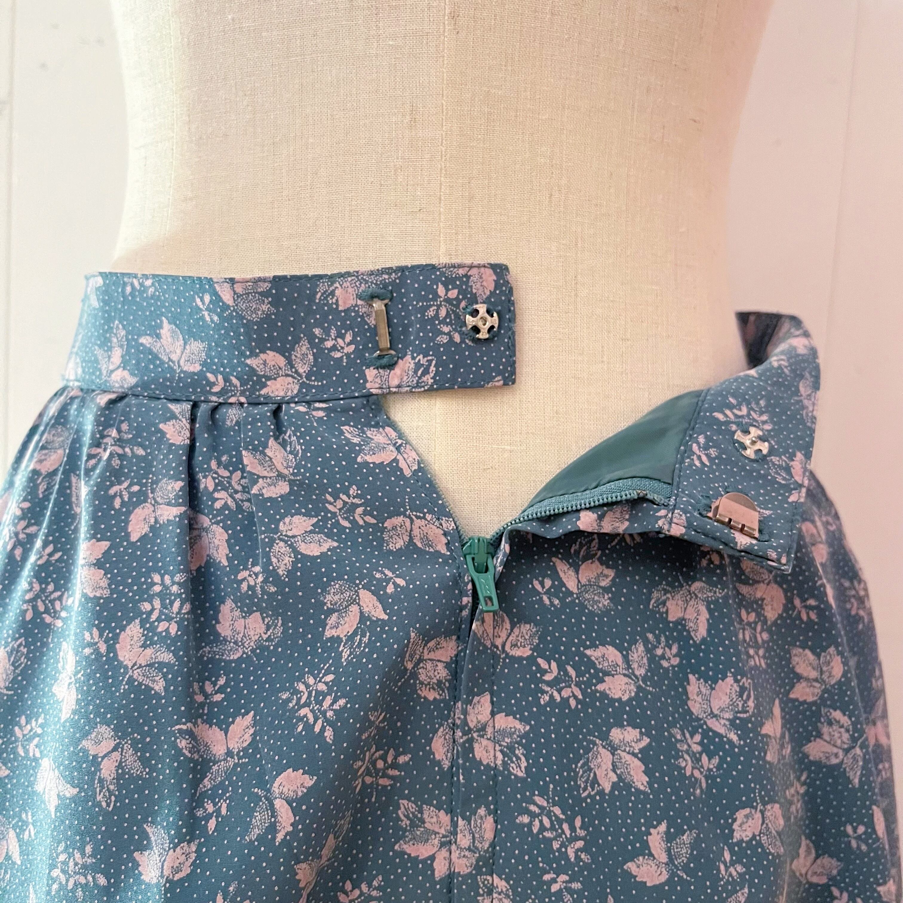 mini leaf green gather skirt