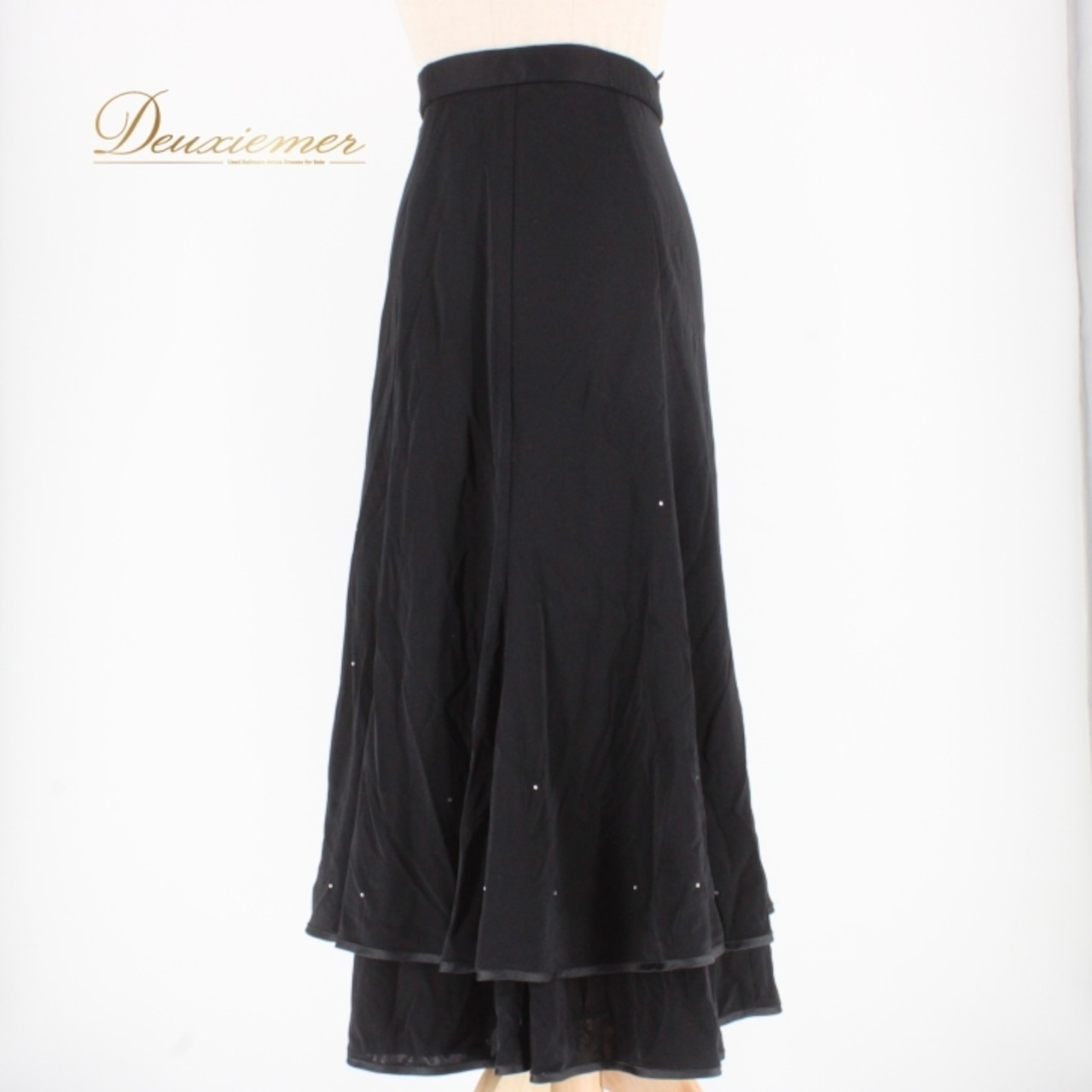 社交ダンス 衣装 スタンダード スカート レッスンウェア Dance Fashion Pier ダンスファッションピア 黒 無地 ブラック系 練習着 ダンス スカート おしゃれ 練習用 ダンス衣装 大人 女性 用 練習 トレーニング 伸縮性 ラインストーン シンプル クラシック ひざ下丈 フィット感 上品 スタイル コーディネート