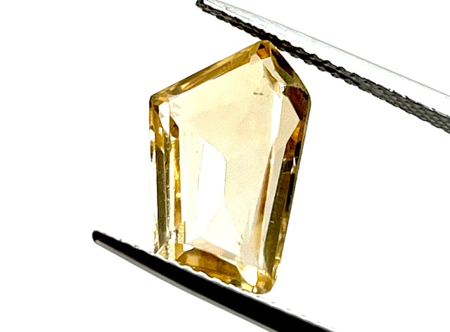 特殊カットBIGシトリン［D-16］