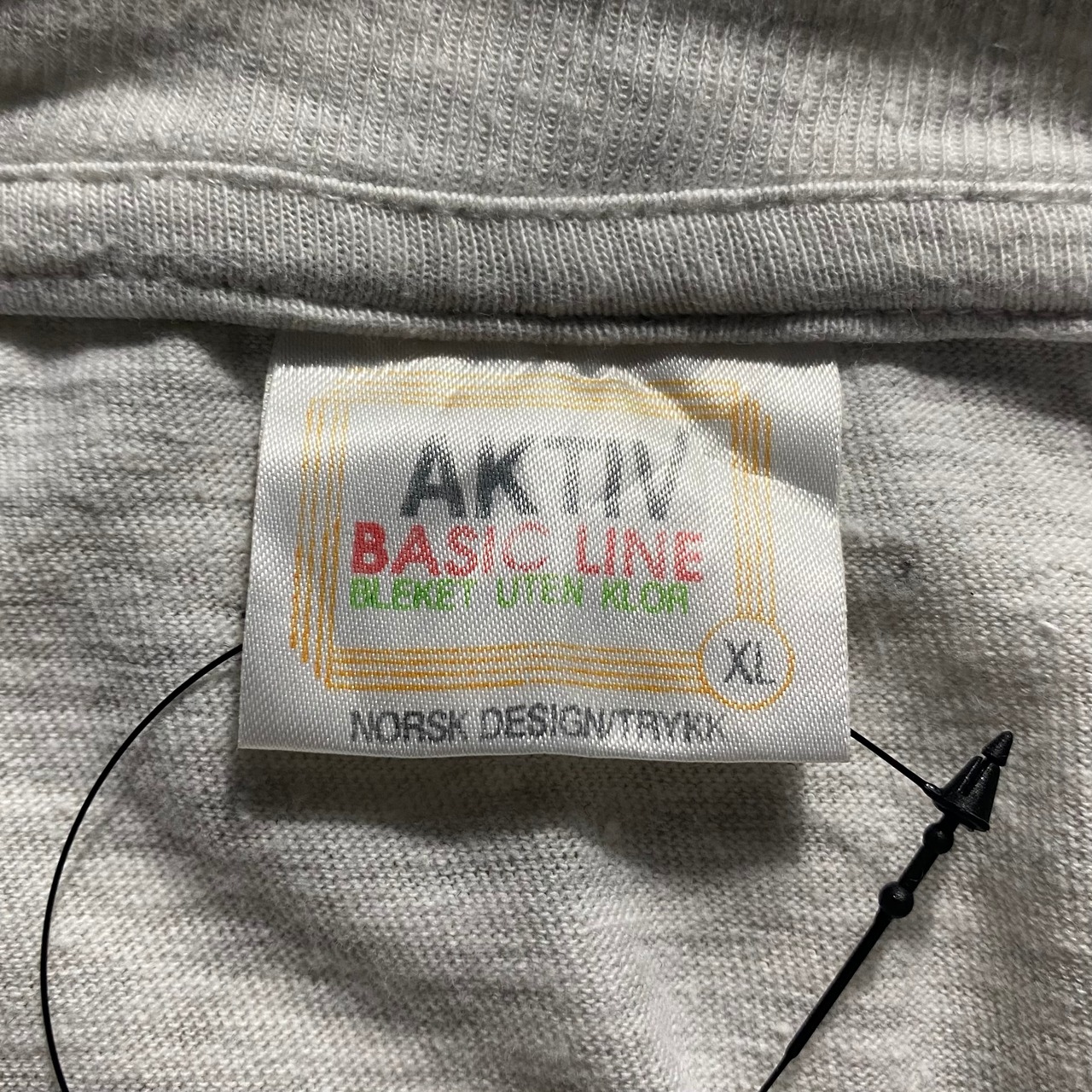 vintage 1990’s Norway print tee “Heimestrikka”