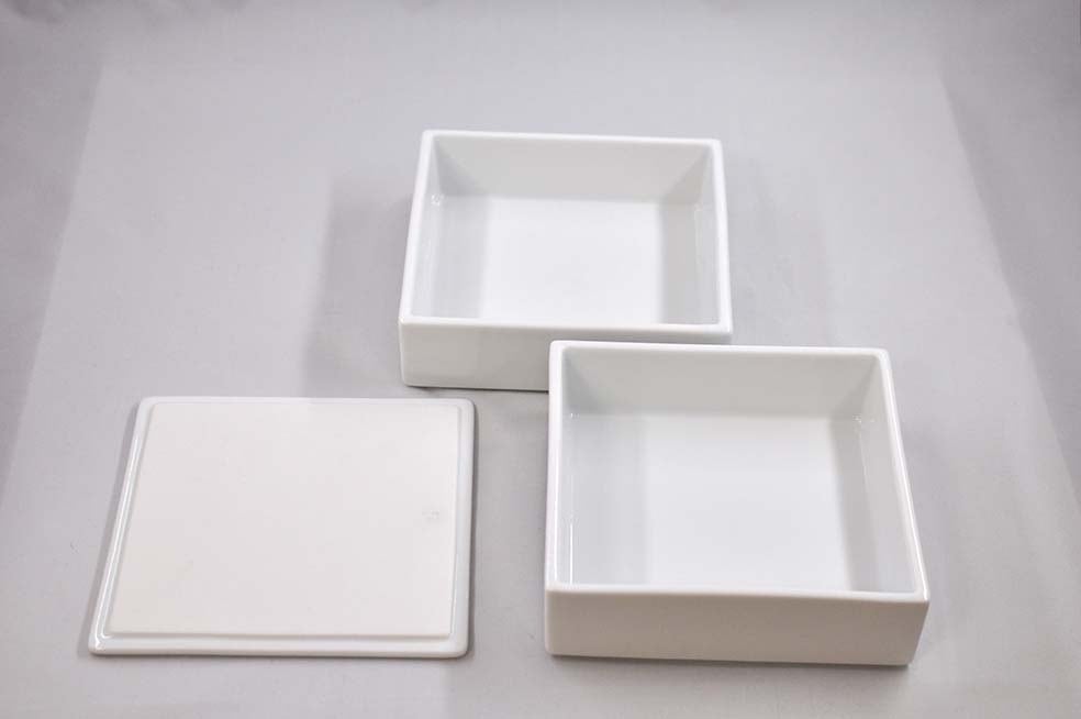 白磁のお重 大 3段 | 堀江陶器