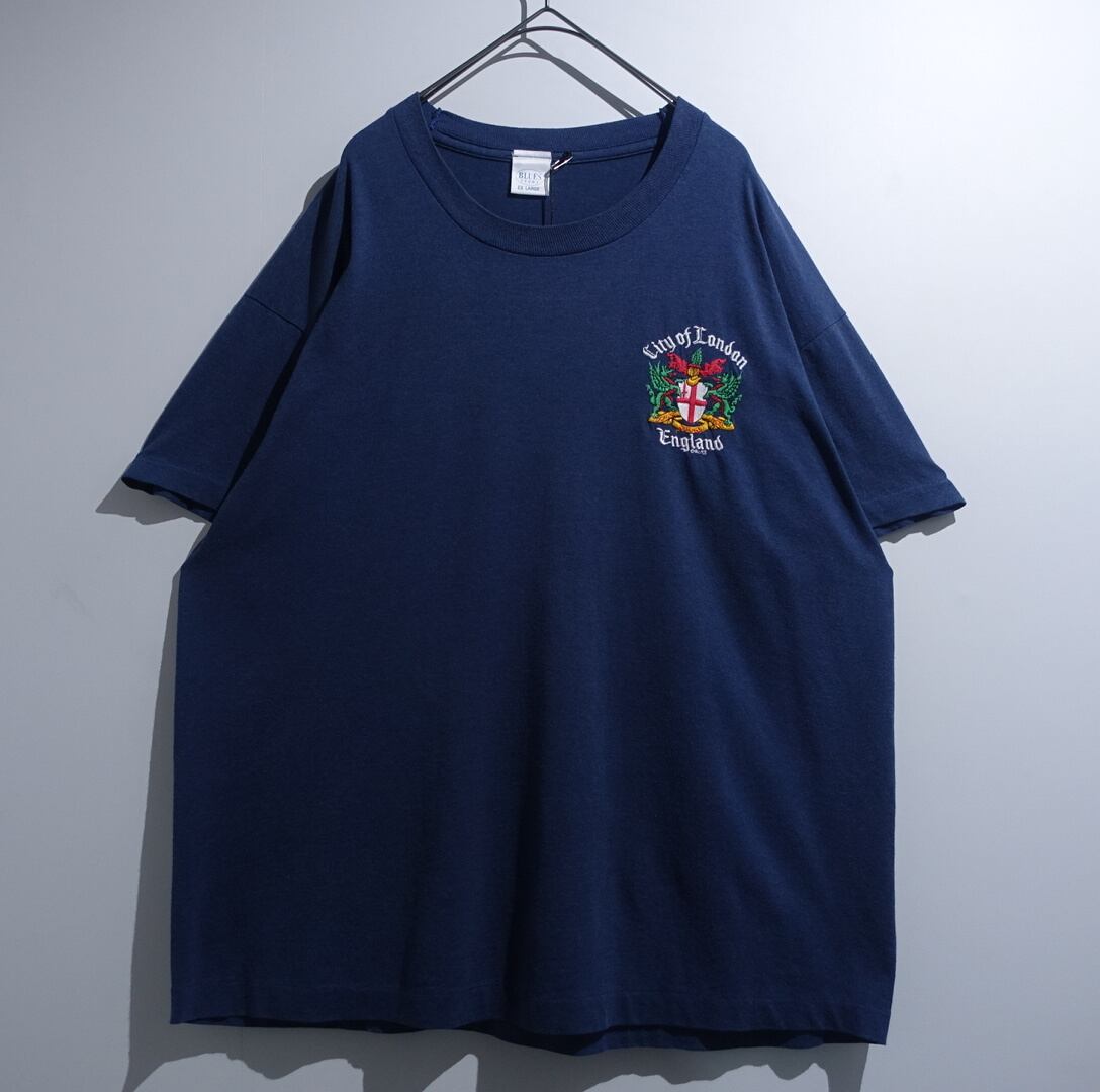 90s Navy Embroidered Embroidered Design T-Shirt