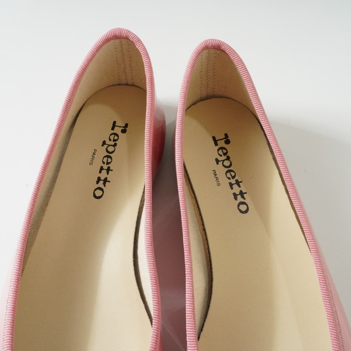 定価4.5万 未使用 Repetto レペット LILI BALLGOM AD リリ バレリーナシューズ バレエ パテントレザー フラット  VX1790VLUX 牛革 ピンク 靴 37 | 「フクル」ファッションブランドユーズドセレクトショップ powered by BASE