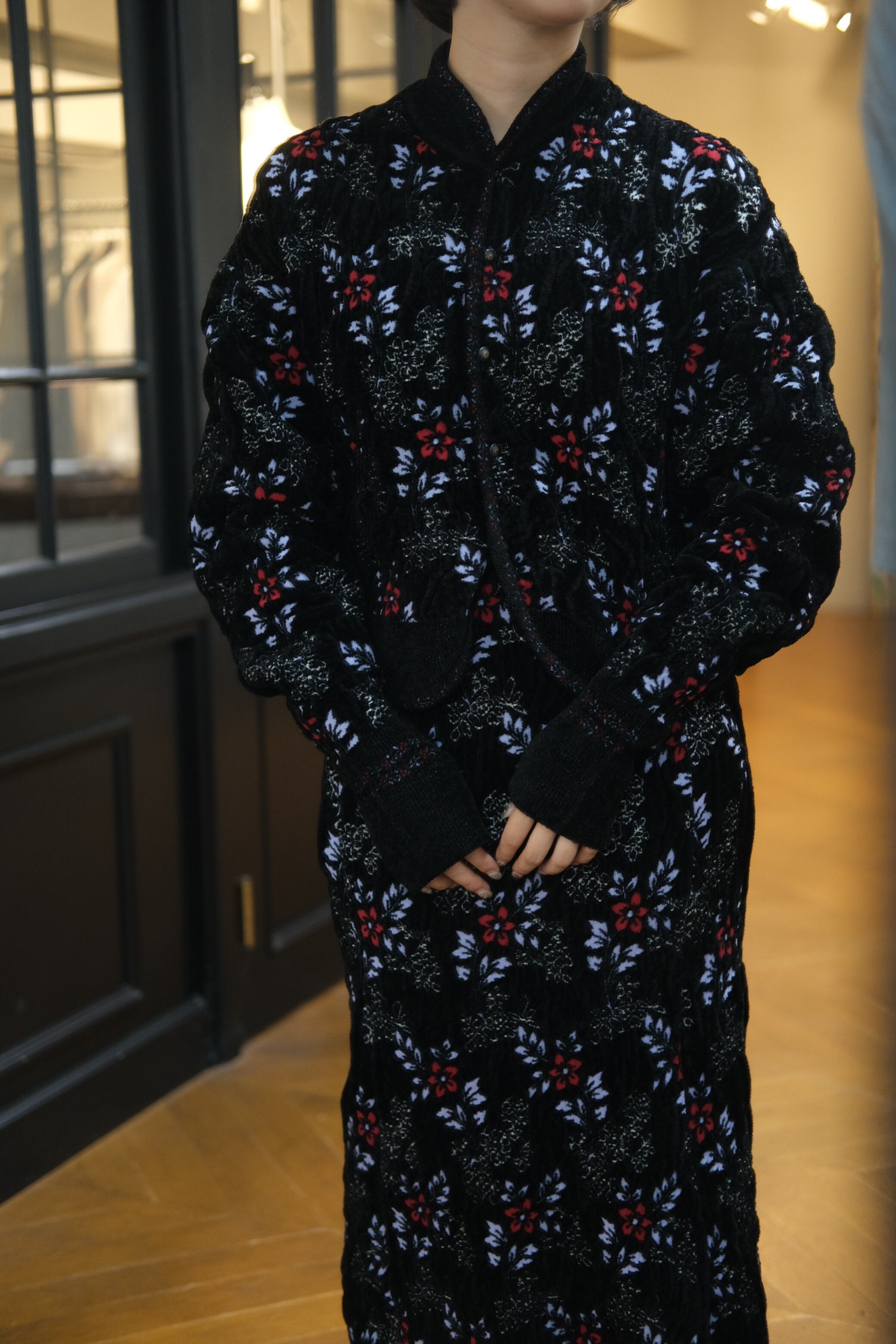 Mame Kurogouchi】MM25FW-KN062 -black- | loop