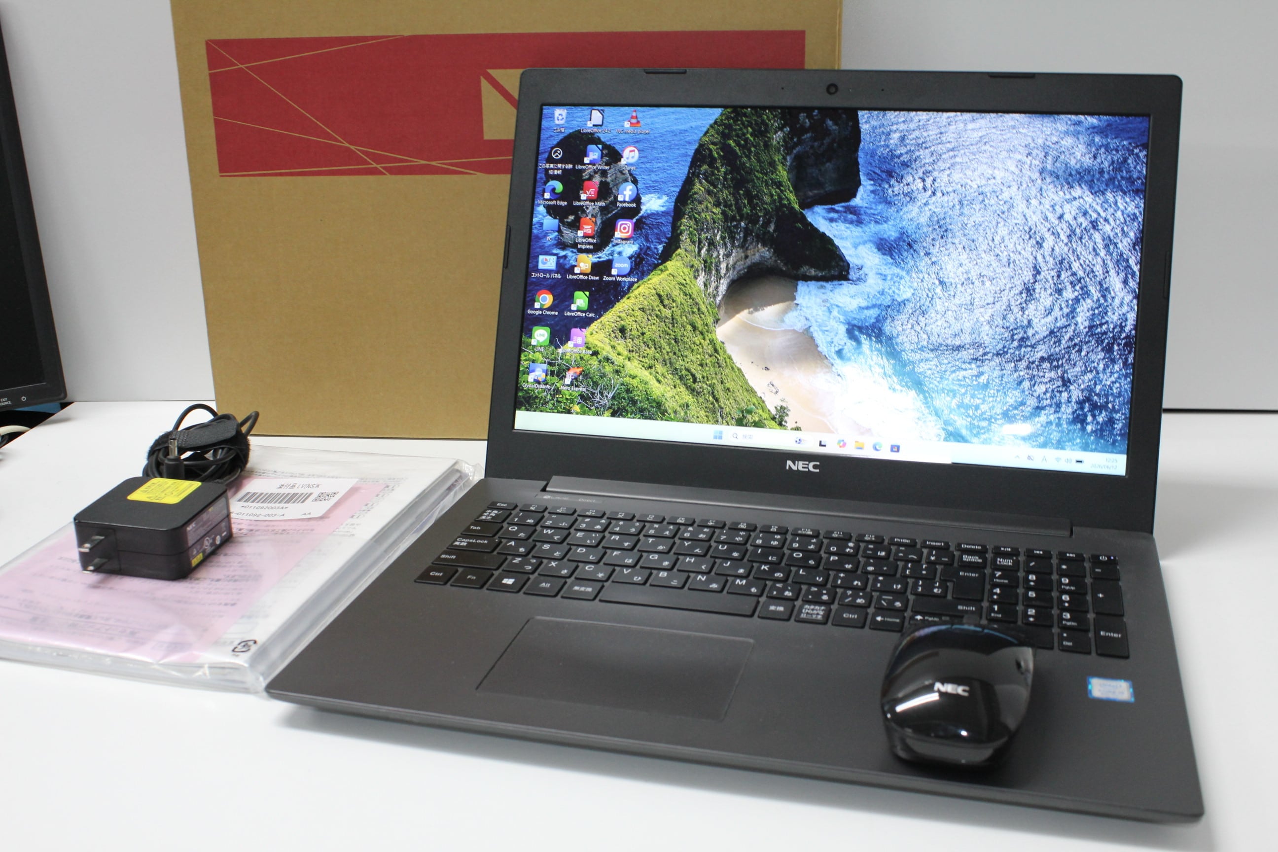 中古ノートPC】NEC〈VersaPro VK23TX-R〉Intel Core i5/SSD240GB