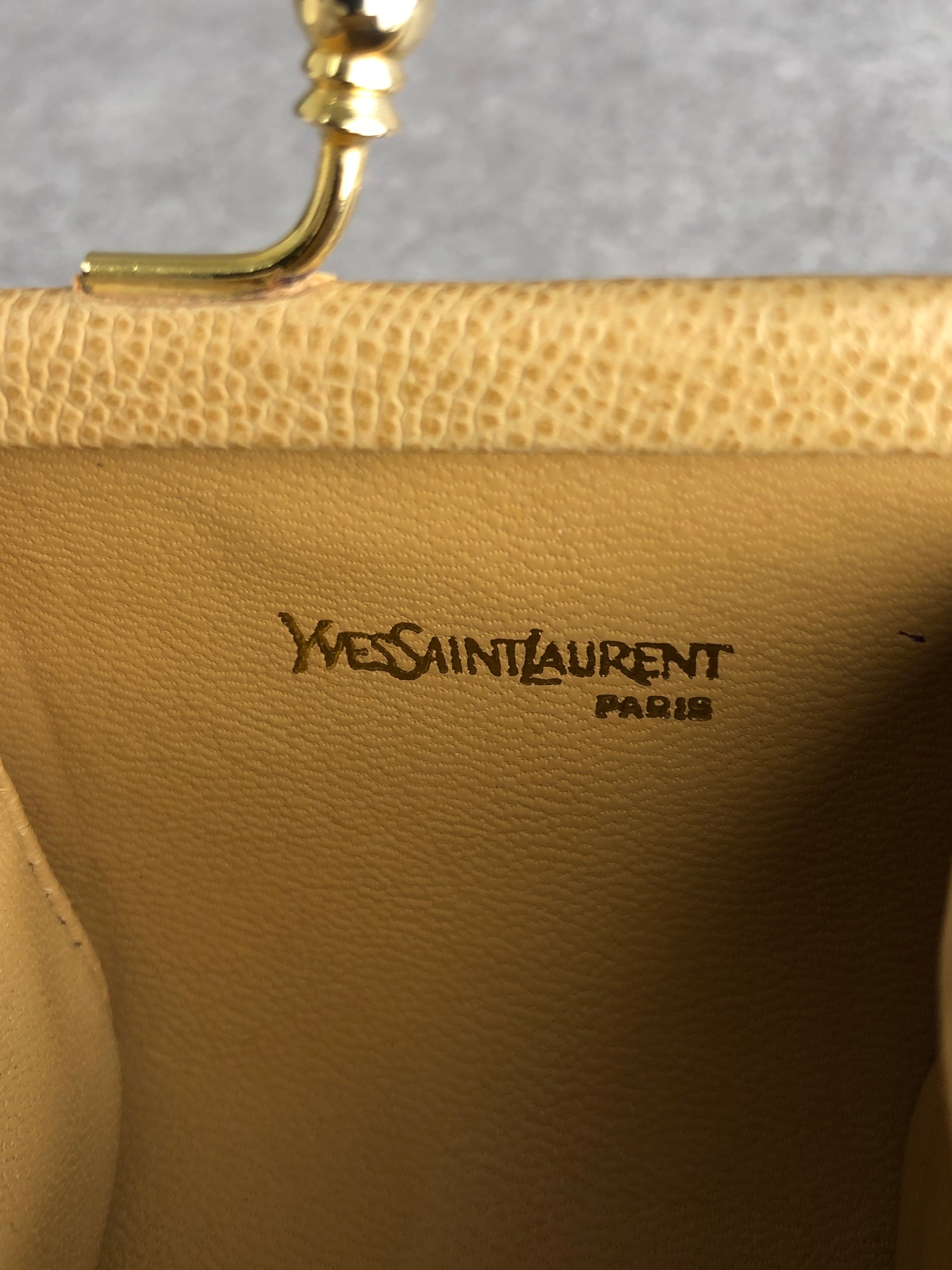 Yves Saint Laurent イヴ・サンローラン 財布 ベージュ YSL レザー