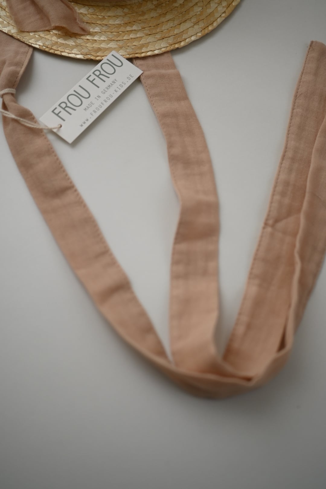 残り1つ/FROU FROU-THE CHARLOTTE HAT/NUDE | LITTLE LOULOU