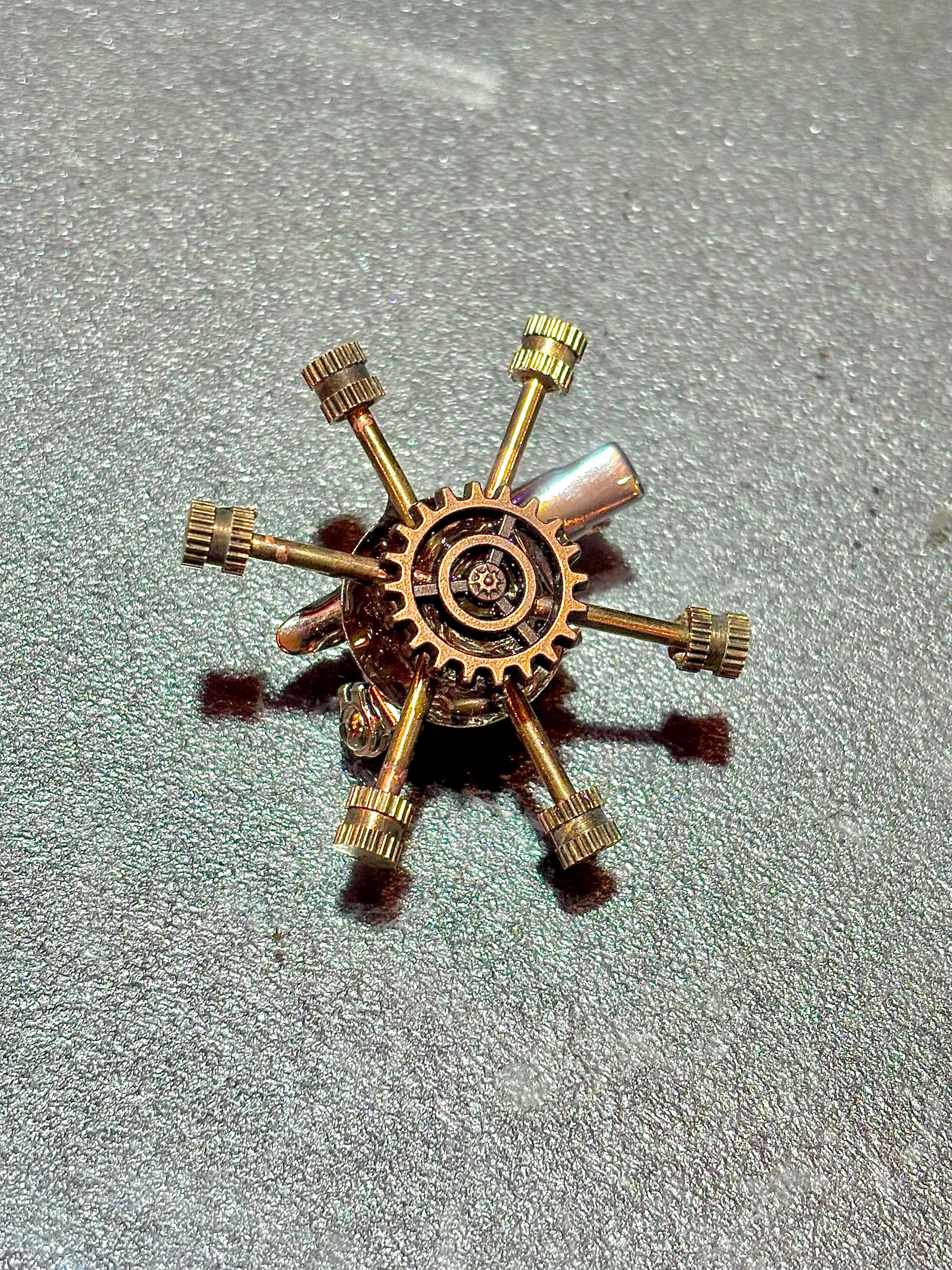 ハーマンスミス コーラル＊バタフライ2WAY ブローチ & ペンダントトップ ハーマンスミス コーラル＊バタフライ2WAY ブローチ & ペンダント