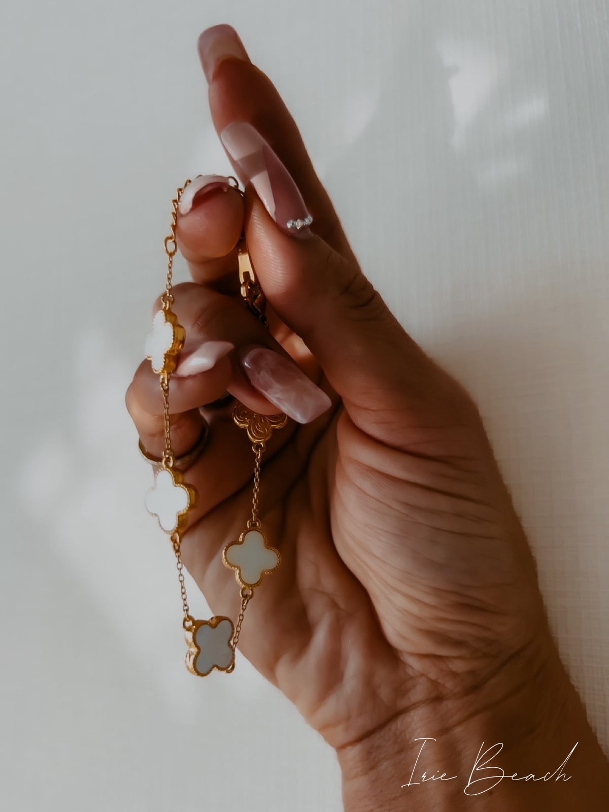 shell clover bracelet | IRIEBEACH