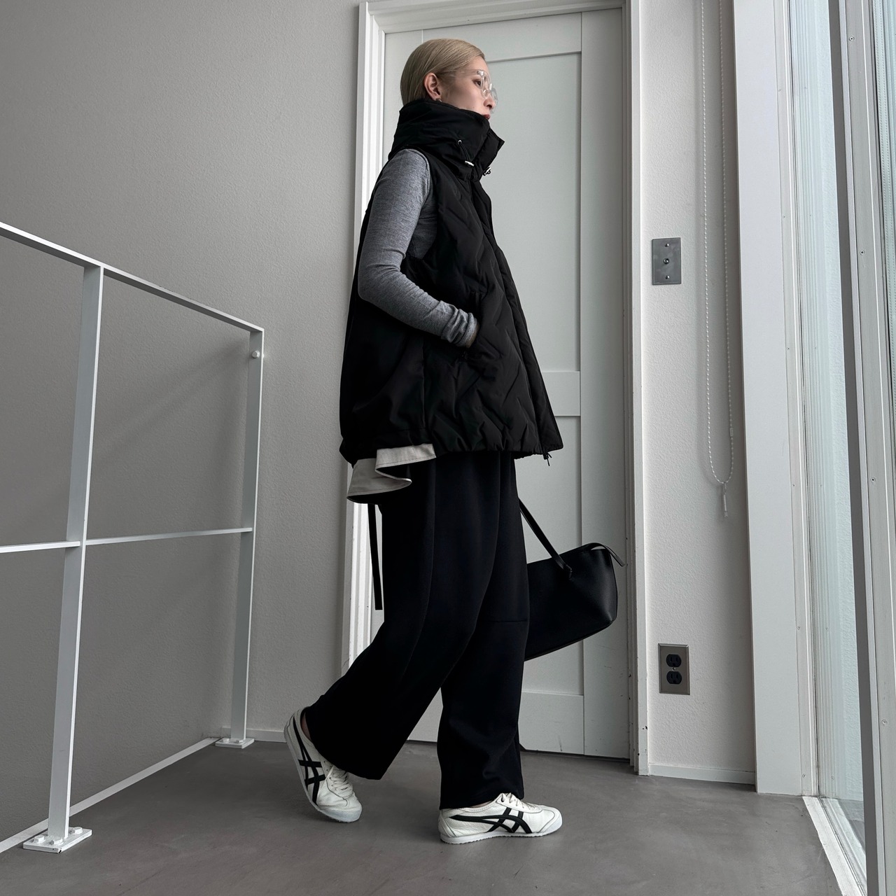 【受注予約：10月上旬入荷予定】Layered Hybrid Down Vest/black