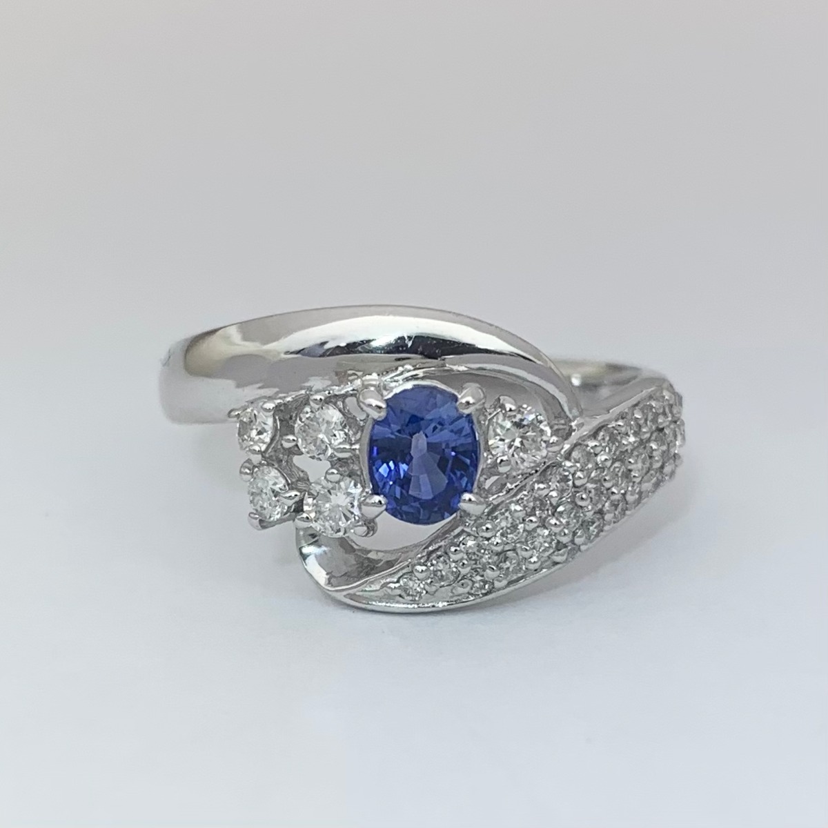 Pt ナチュラルサファイアダイヤリング 0.40ct 12号 | ジュエリー 