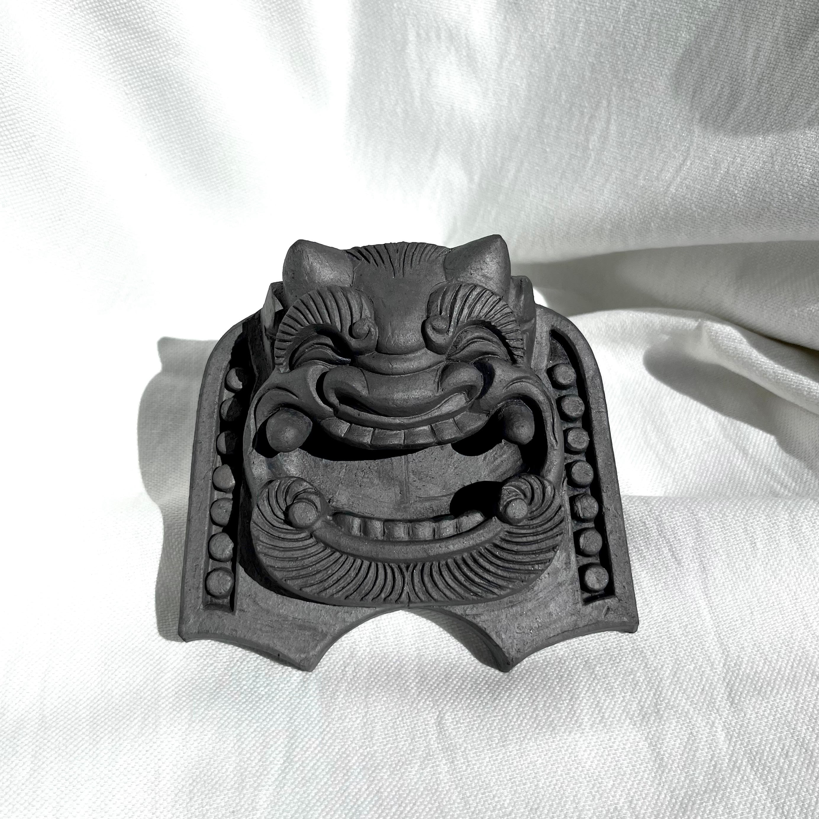 鬼瓦 | 長澤瓦商店 -nagasawa _shimizu kawara-｜女性鬼師「鬼玲」