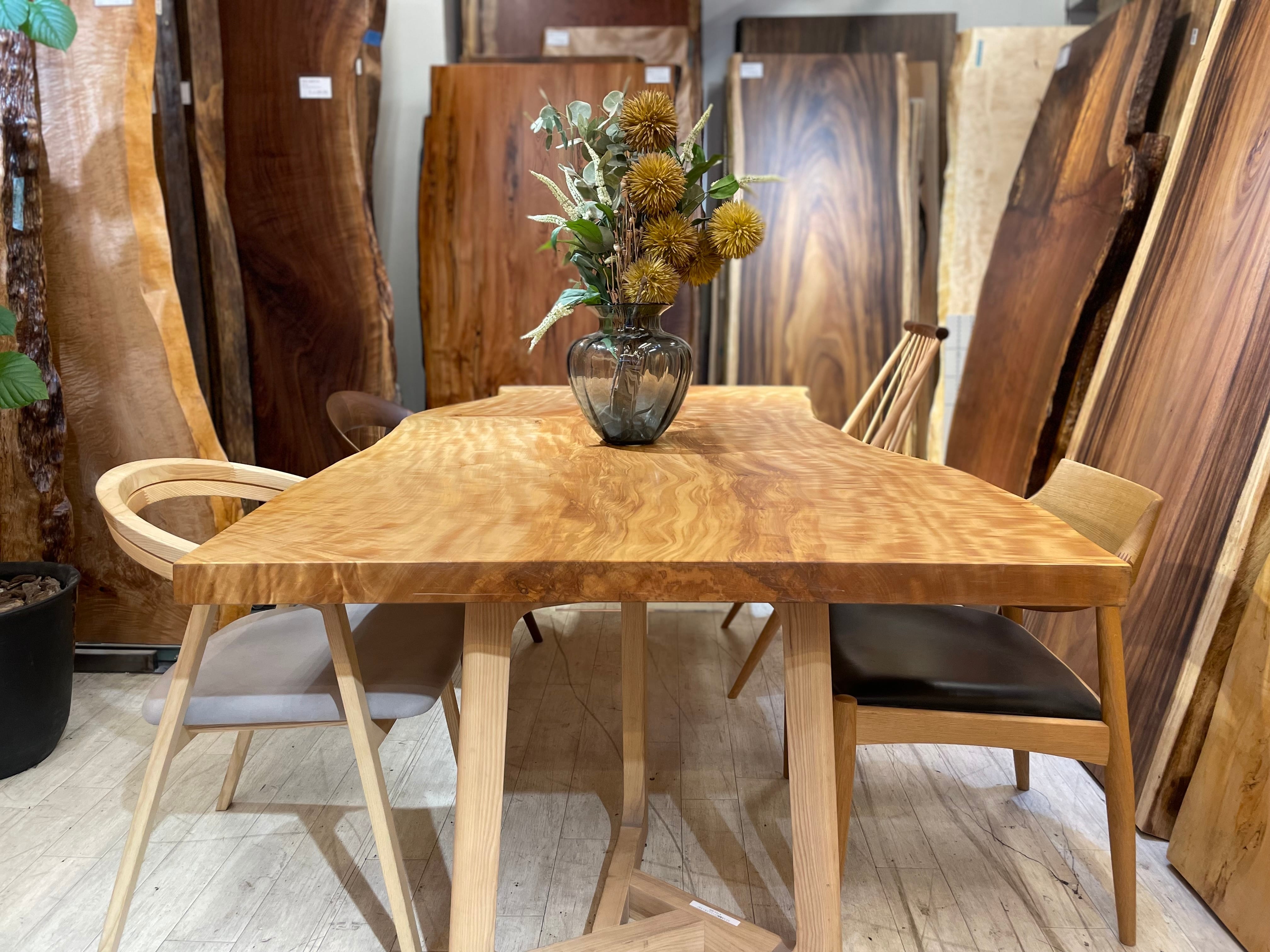 栃（トチ）_1890×1125-910×56_浅草本店_テーブル天板/一枚板 232124