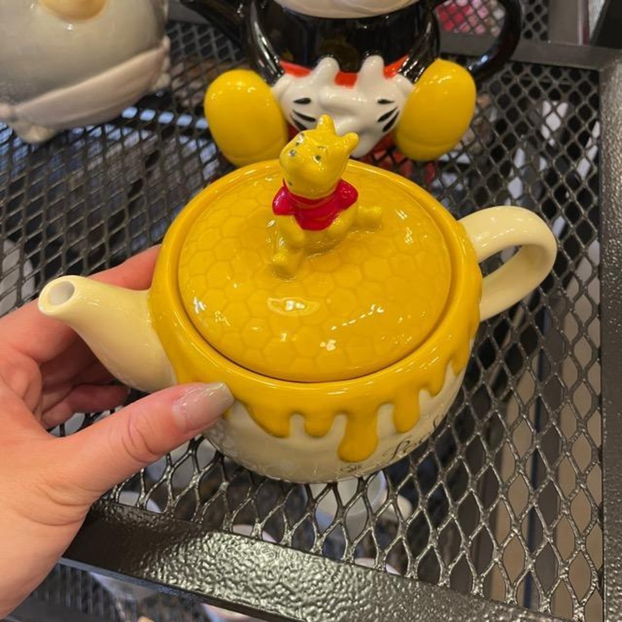 ディズニー ティーポット くまのプーさん はちの巣ケーキ / くまのプーさん　Disney　キャラクター　磁器　ポット