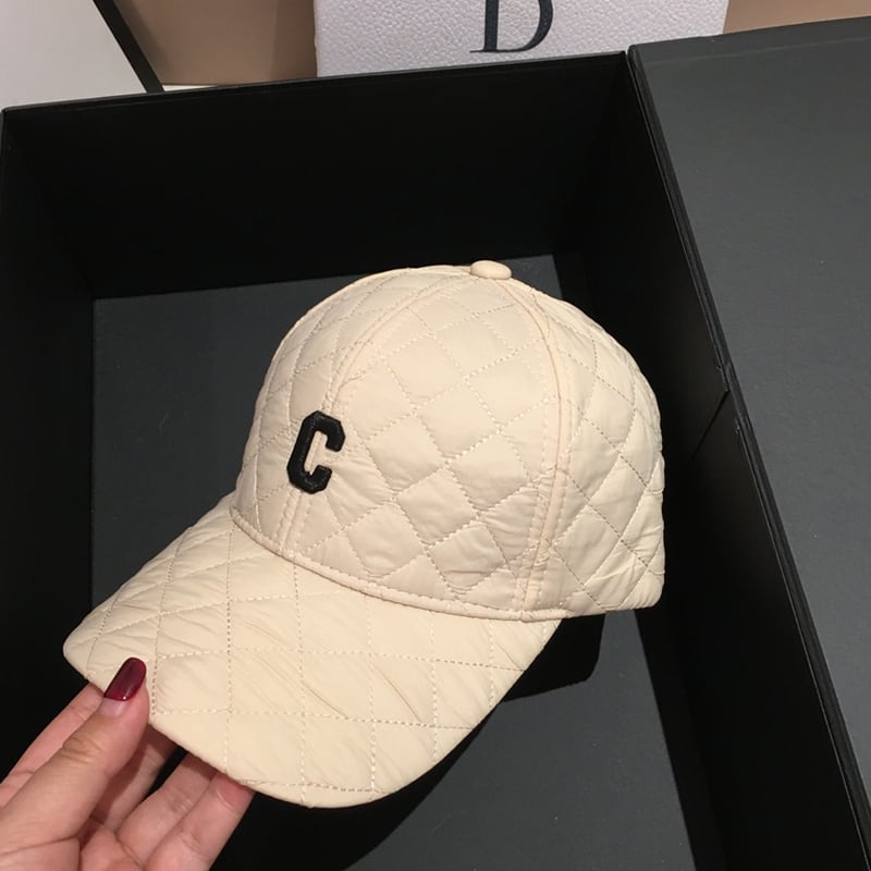 C logo quilted cap la0352