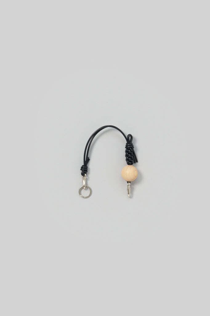 _Fot - Knot ball_hand strap ：Black｜ウッドボール／レザー