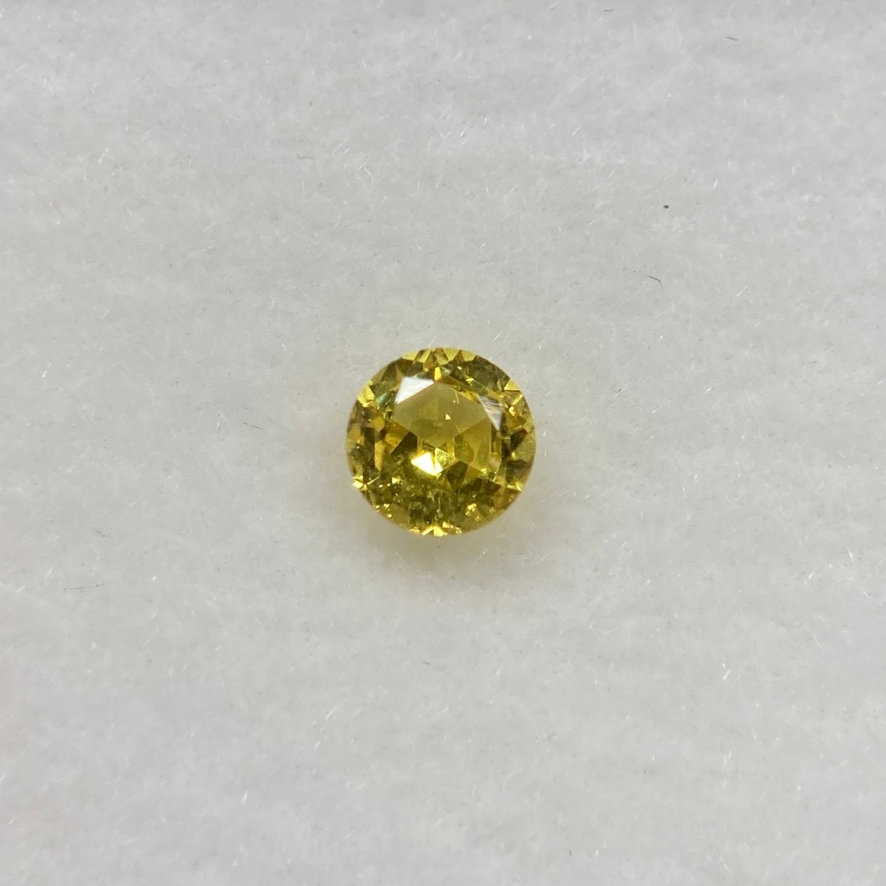 ローズカットサファイア  約3.4mm*2.1mm r-0322
