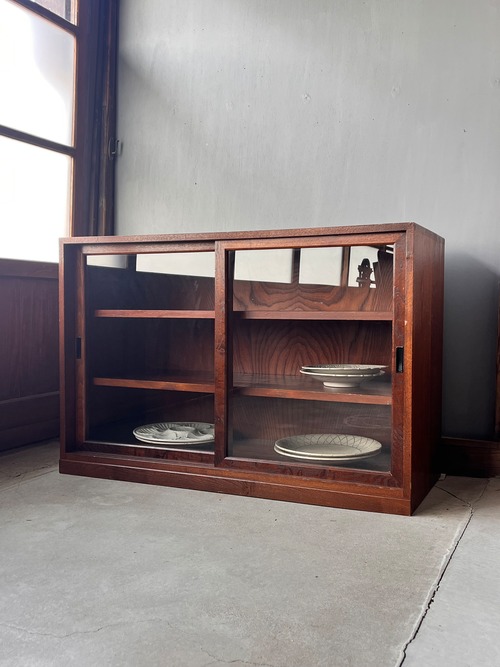 【商談中】横長の食器棚