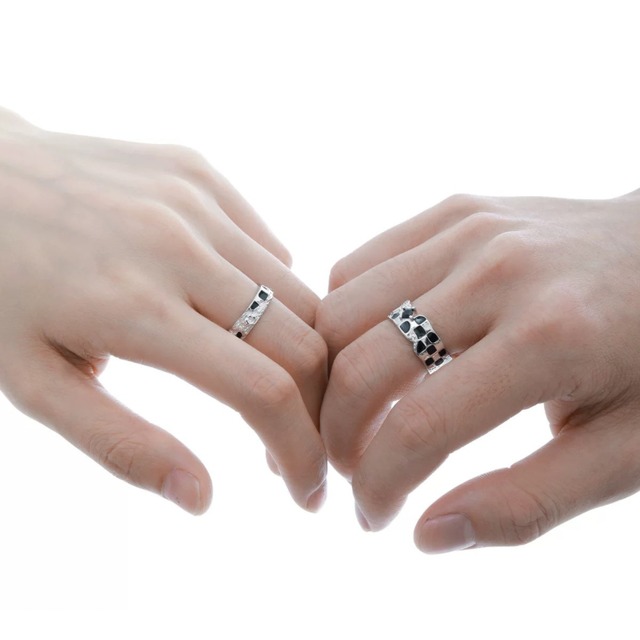 Checkered pattern silver ring C1252