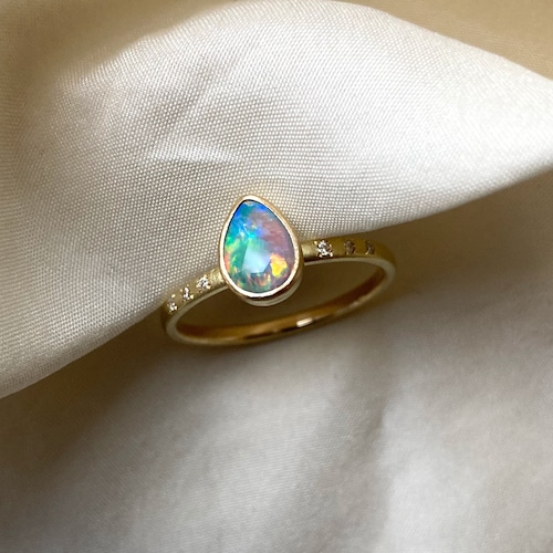 White opal Pear shape ring