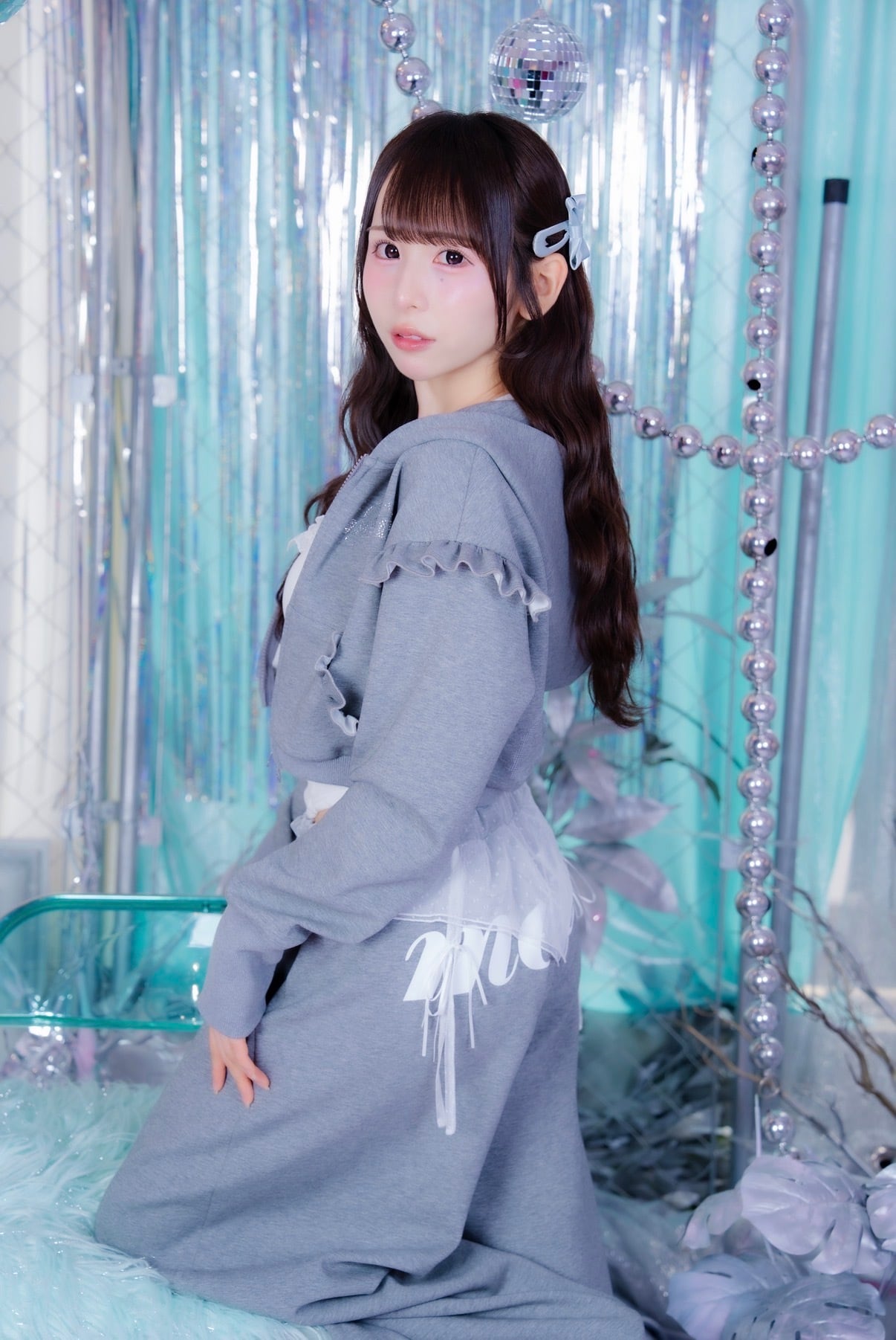 Kitten Frill Zip Hoodie【10月中旬発送】