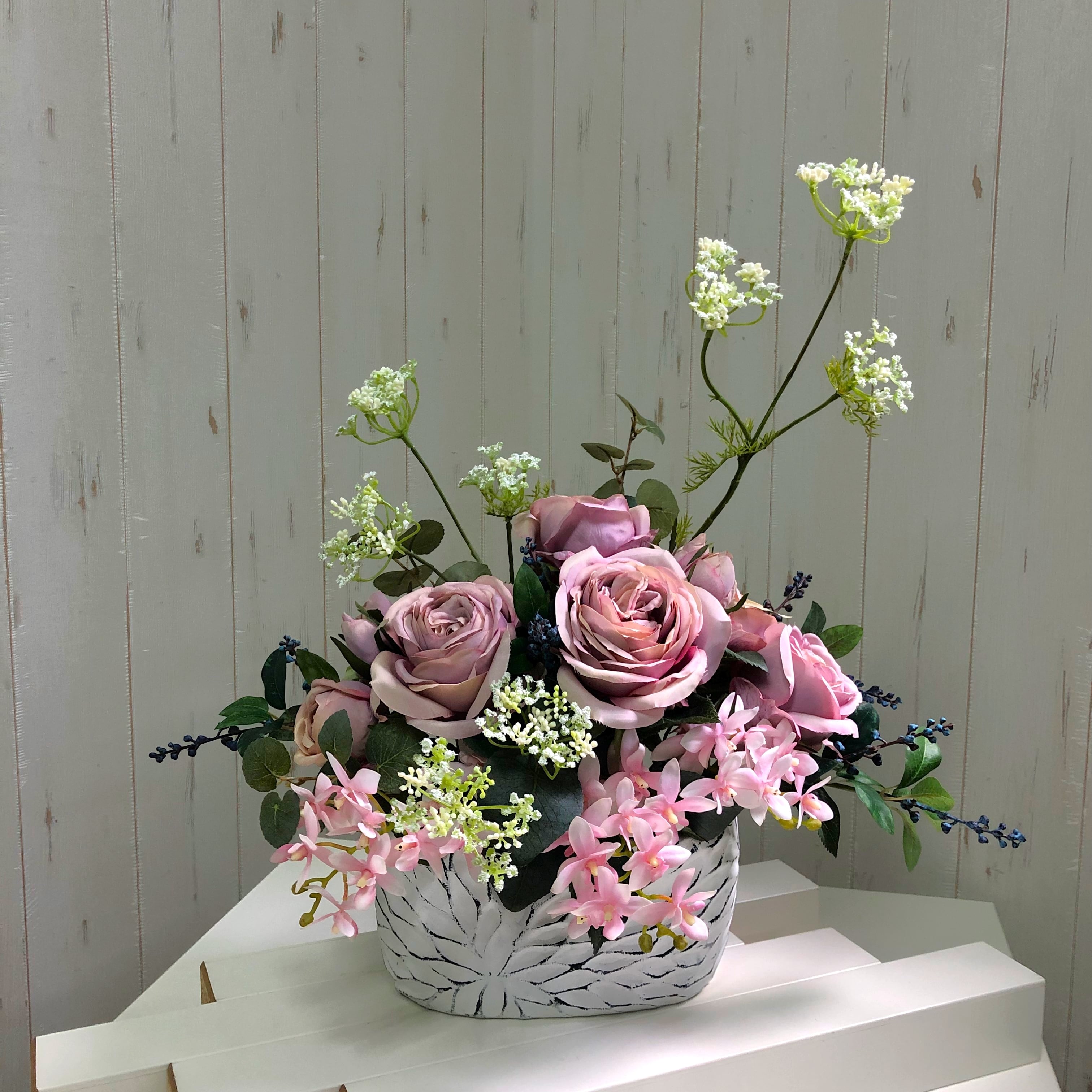 ローズ・レースフラワーアレンジメント | Flower Art Shop サエラ
