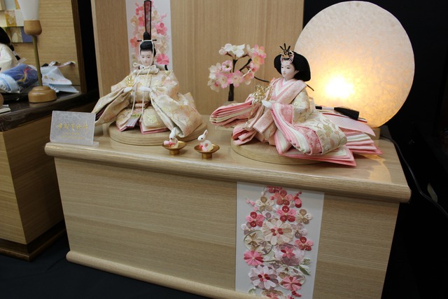 雛人形　木目込人形　五人飾り「桜姫」黒スライド式収納