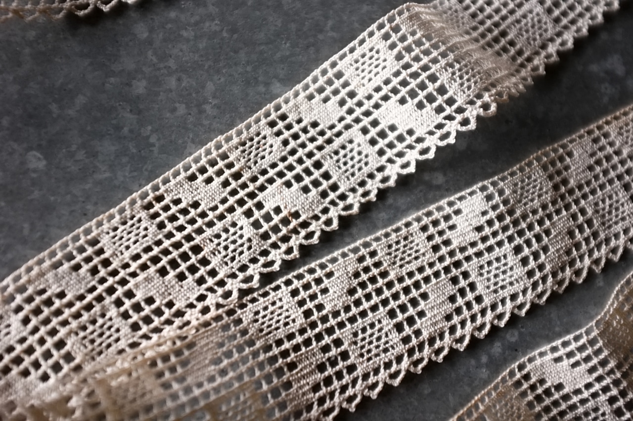 1900s フランス 100x4c リネン 鏡の国デイジーとアンティークレース r9m