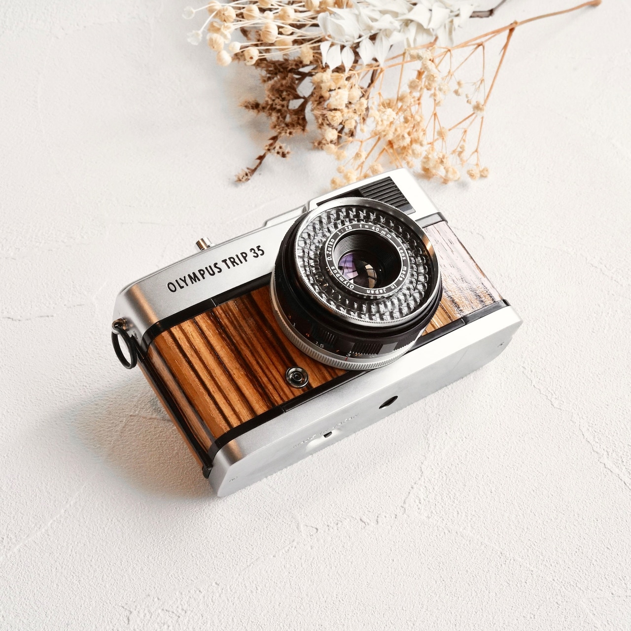 Zebra ゼブラウッド Olympus Trip35　