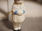 白いコートとマフのオーナメントドール 画像14